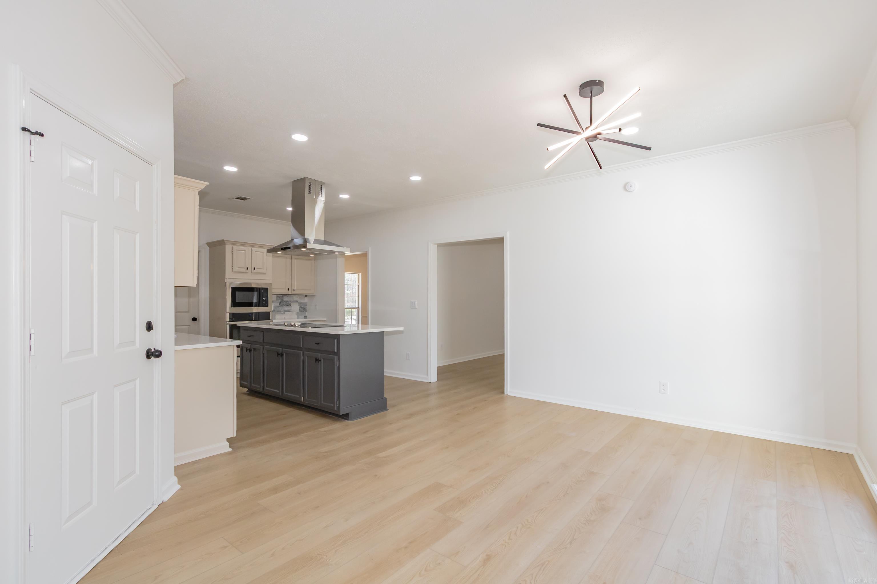 8700 OLD WARREN  Pine Bluff, AR