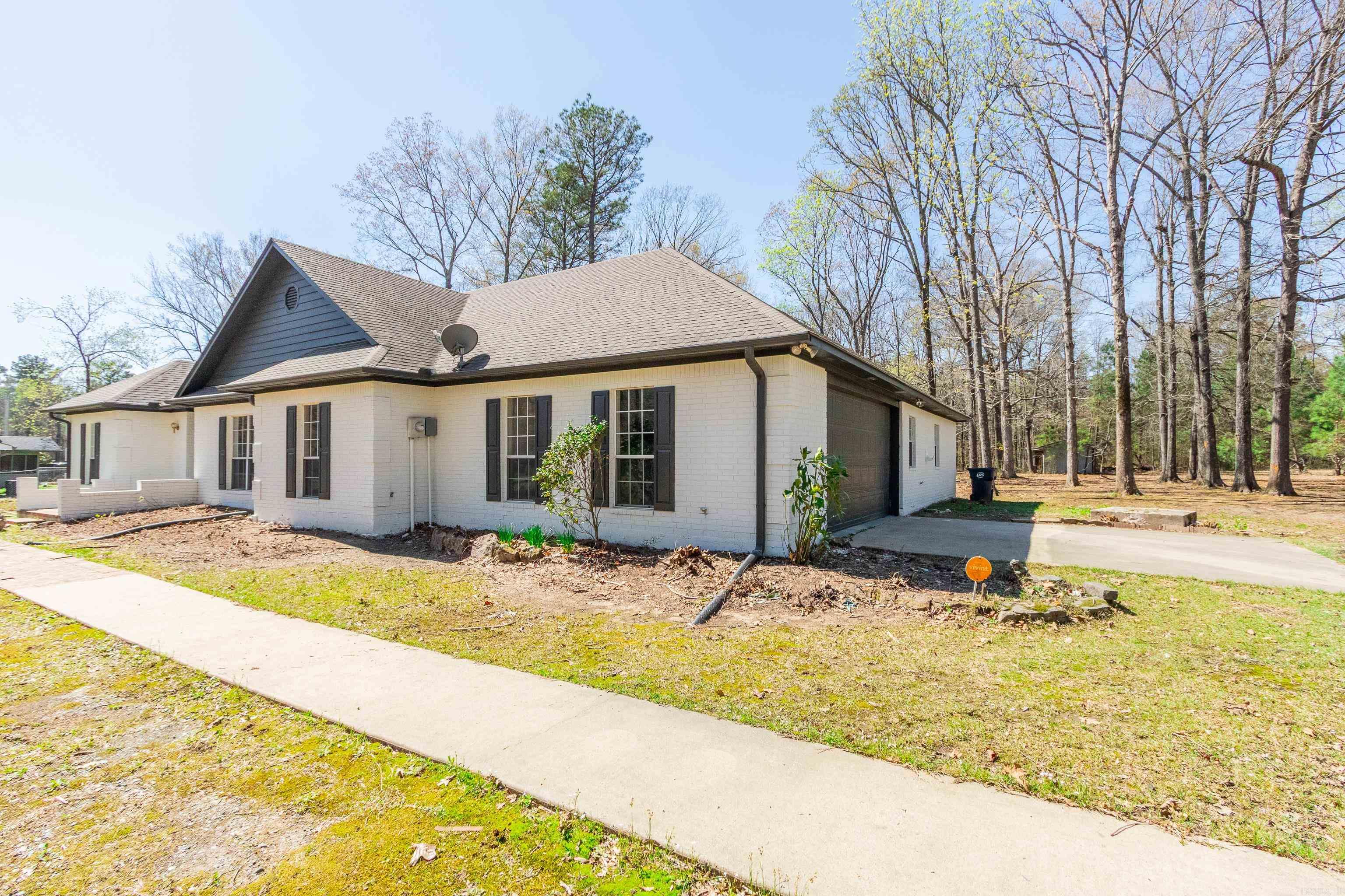 8700 OLD WARREN  Pine Bluff, AR