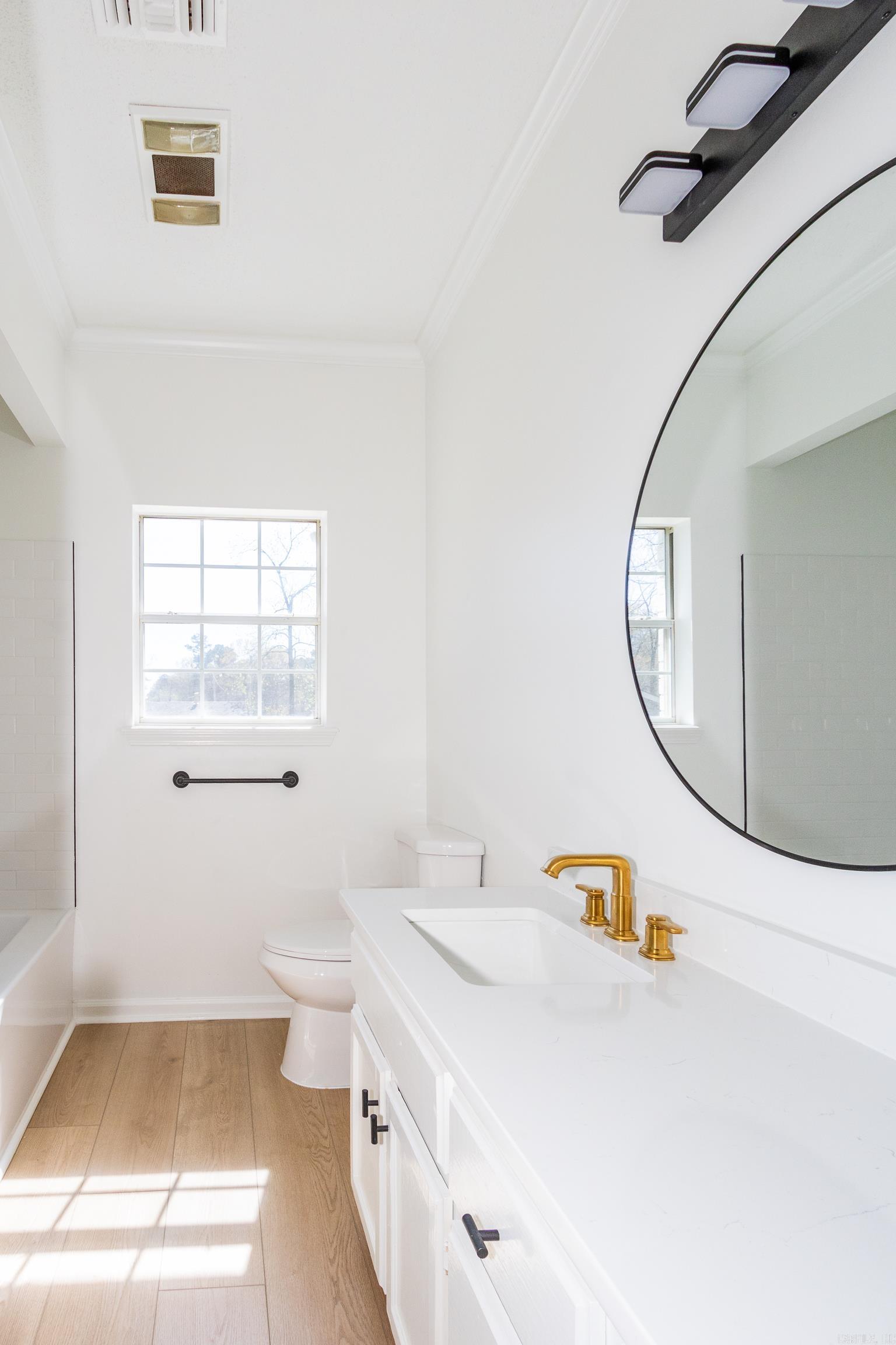 8700 OLD WARREN  Pine Bluff, AR