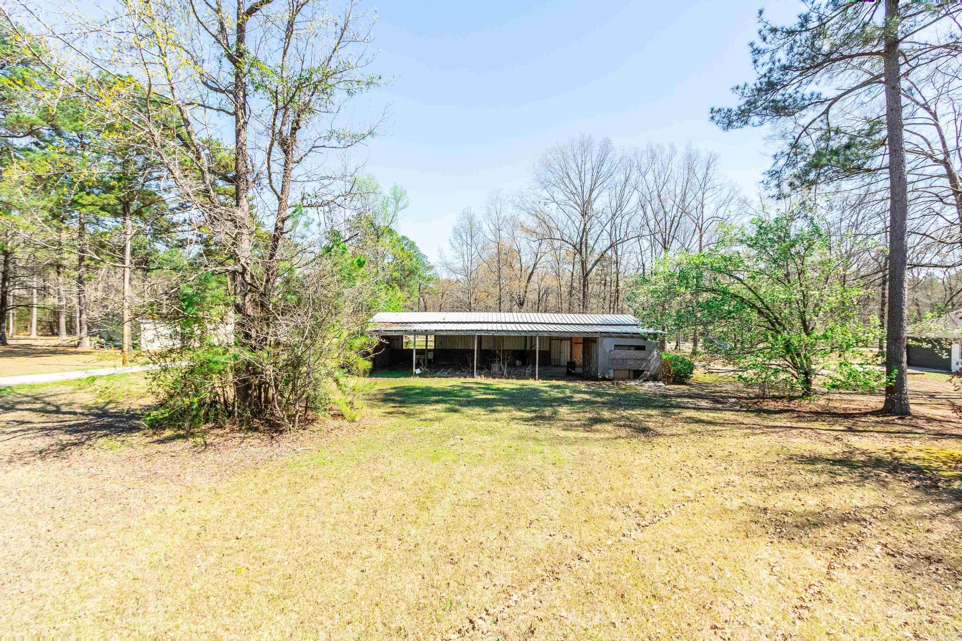 8700 OLD WARREN  Pine Bluff, AR