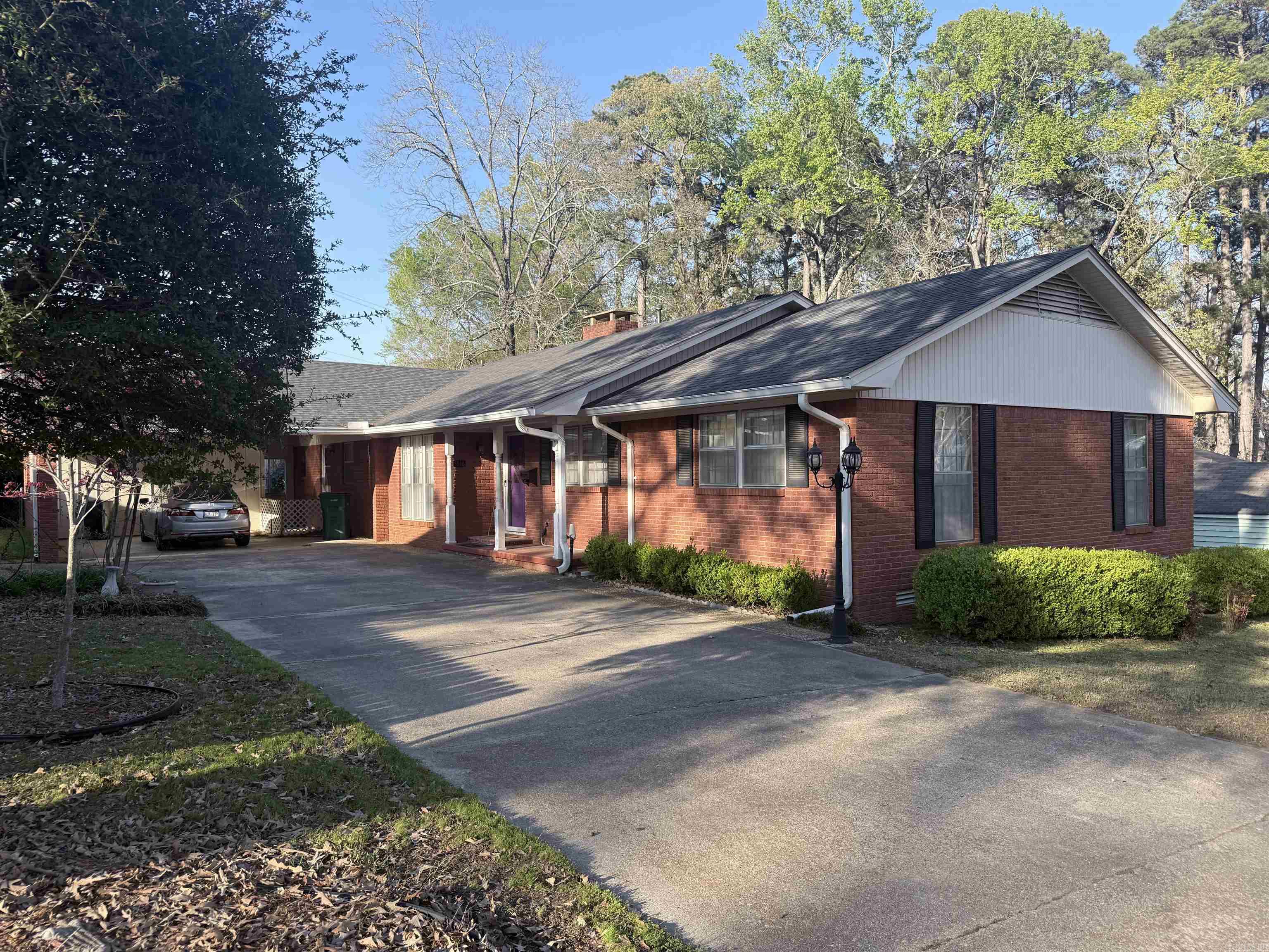 1616 W Oak St El Dorado, AR 71730