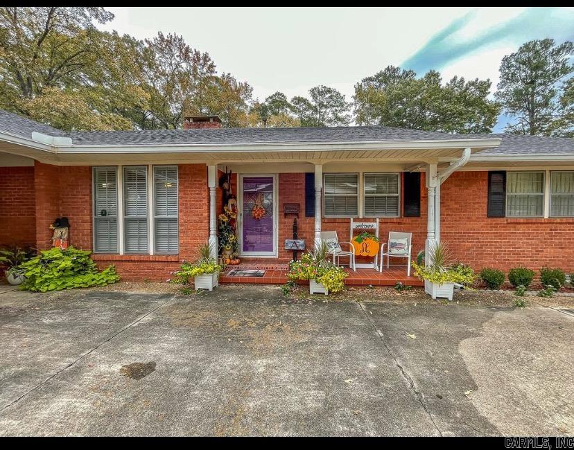 1616 W Oak St  El Dorado, AR