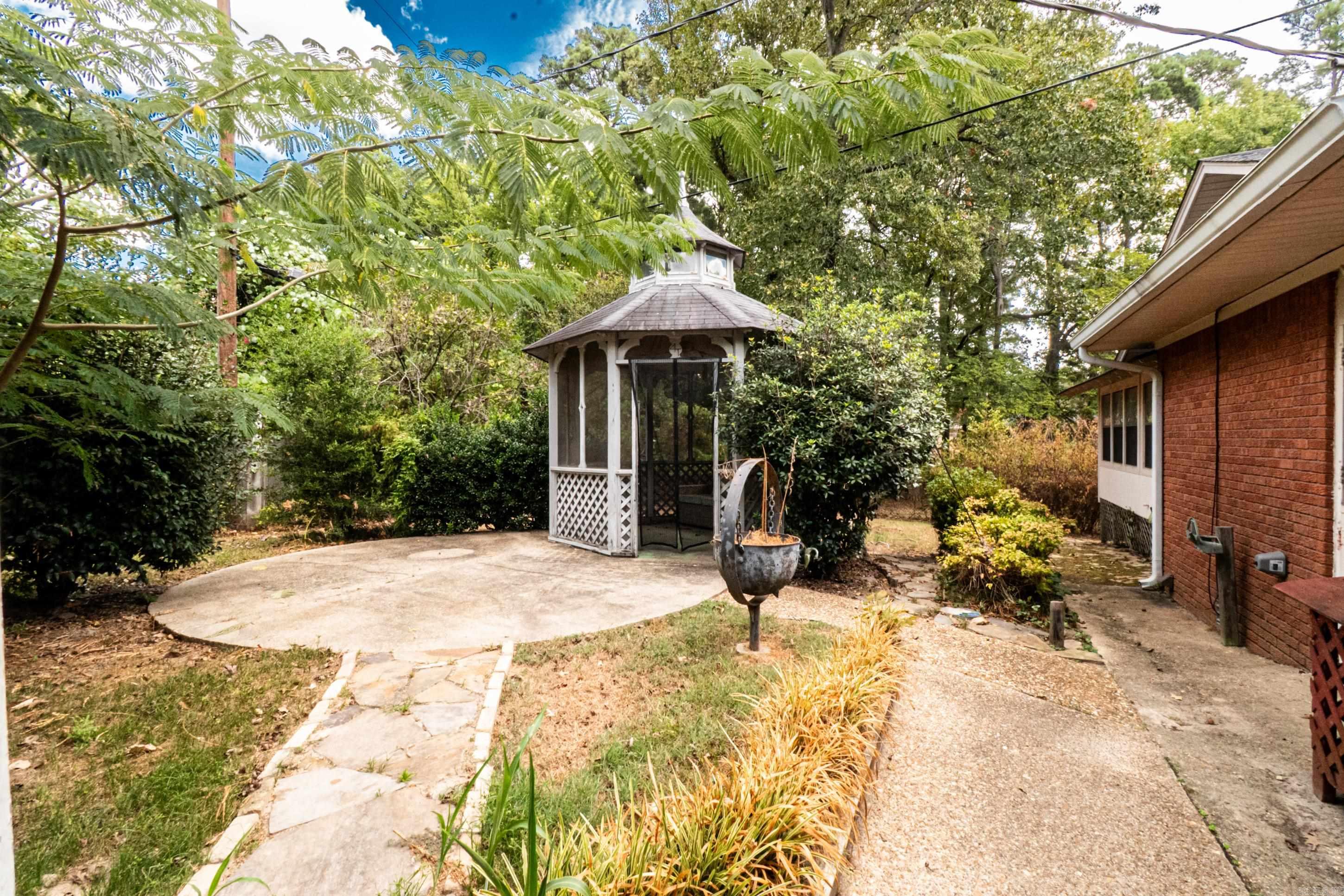 1616 W Oak St  El Dorado, AR