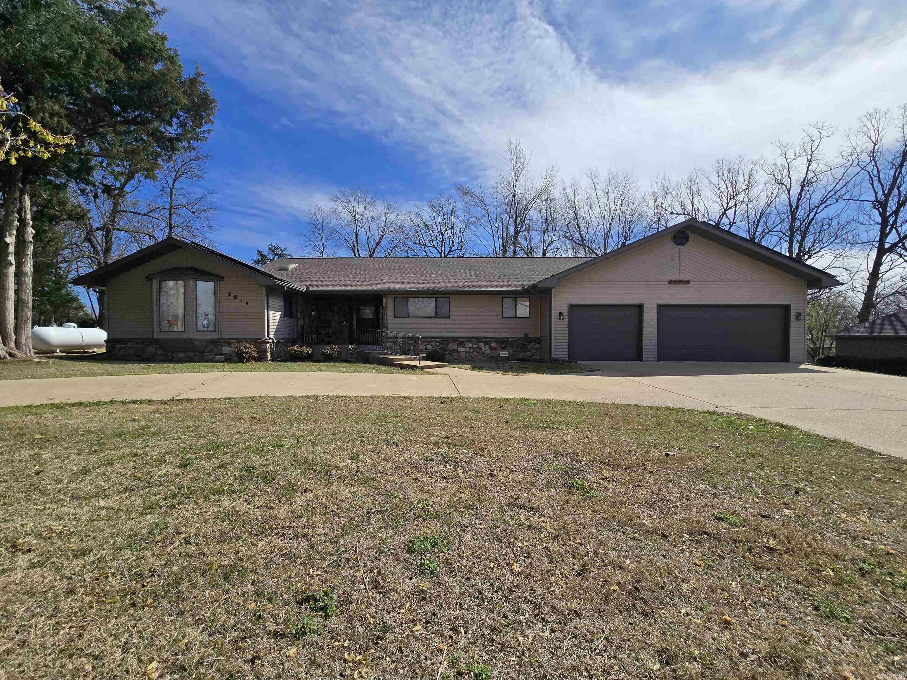 1819 Fairway  Mountain Home, AR
