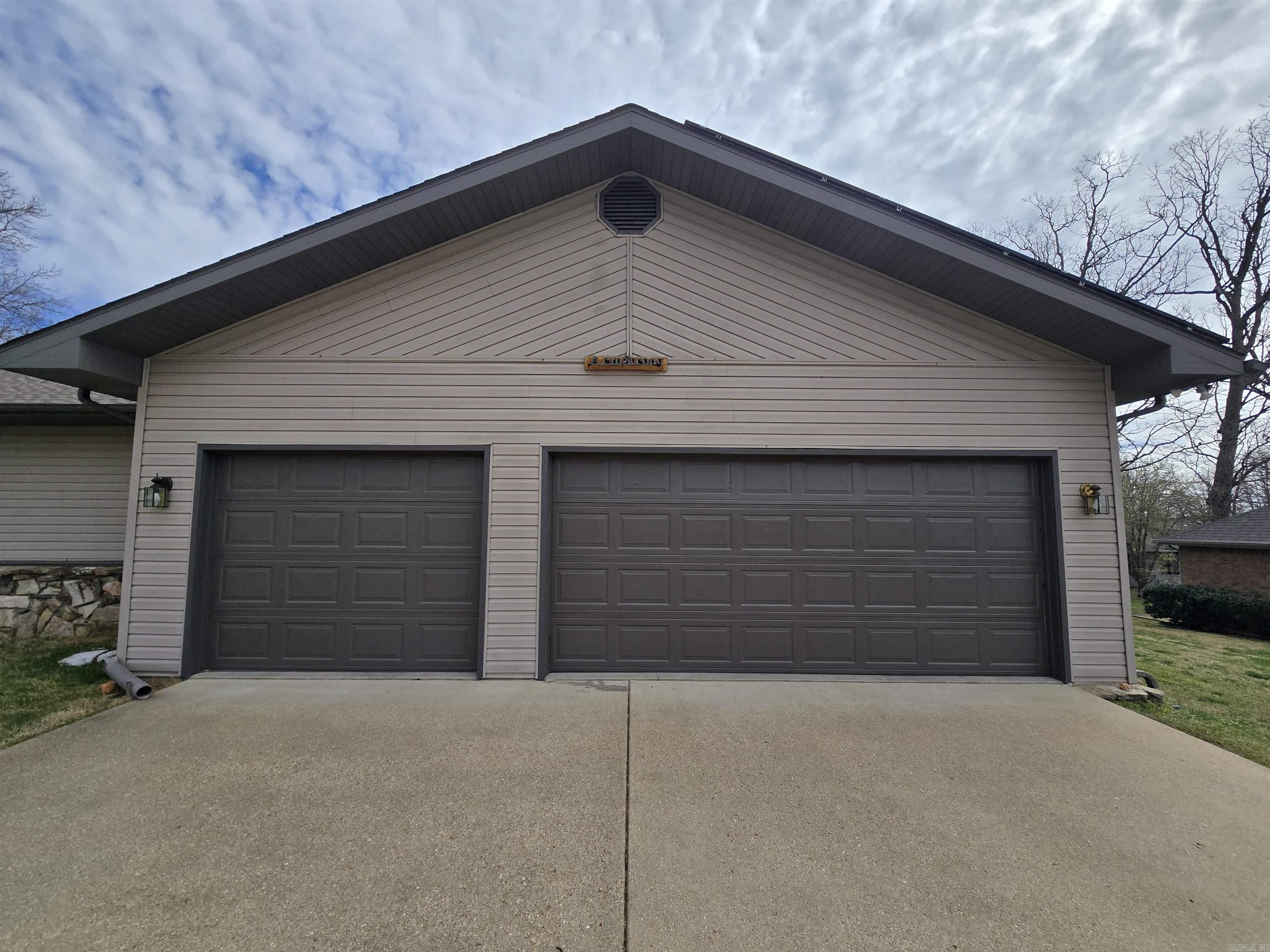 1819 Fairway Drive Mountain Home, AR 72653