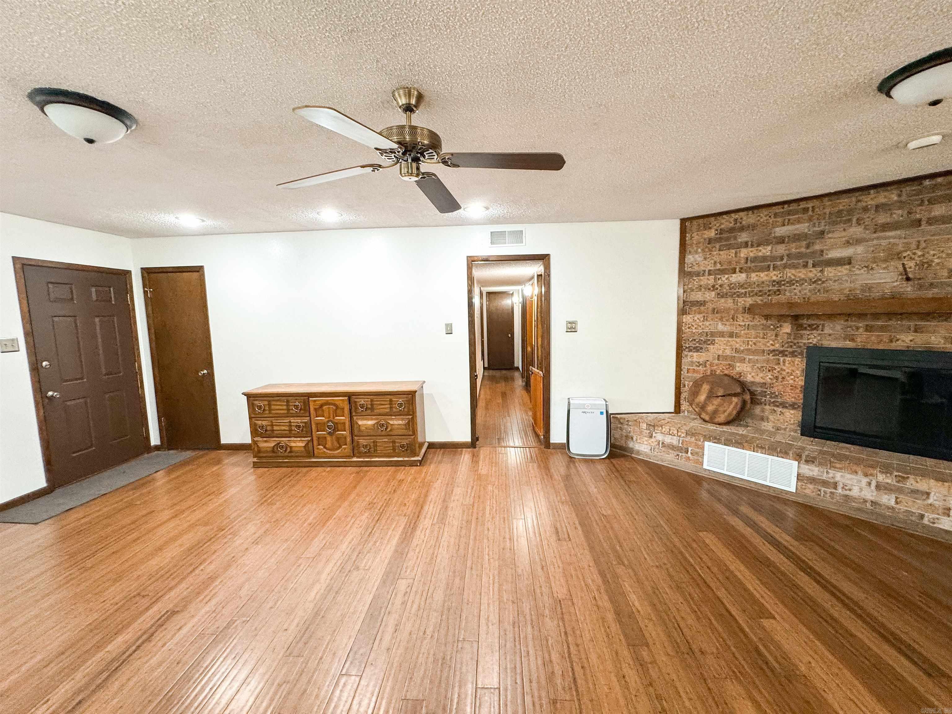 155 N Valley Rd  Searcy, AR