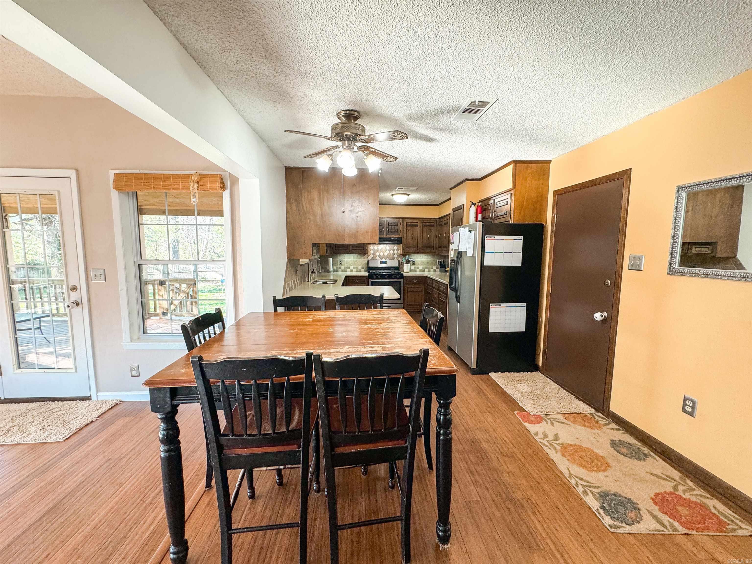 155 N Valley Rd  Searcy, AR