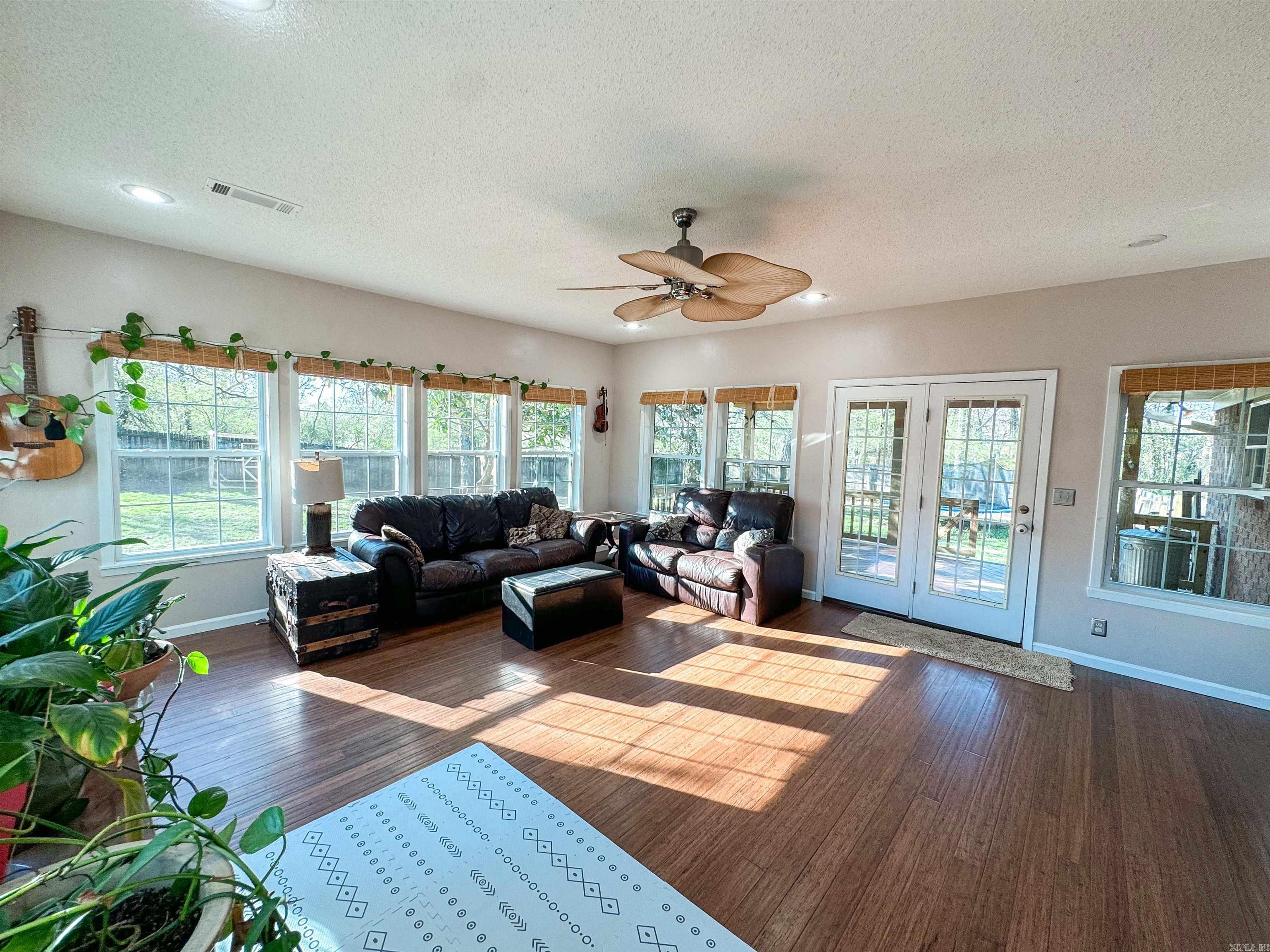 155 N Valley Rd  Searcy, AR