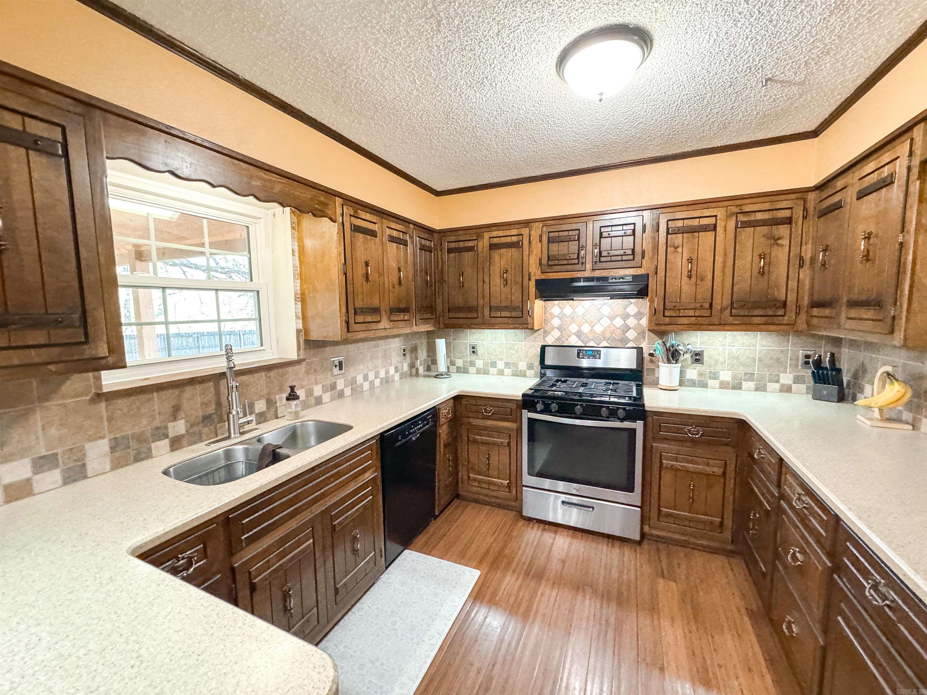 155 N Valley Rd  Searcy, AR