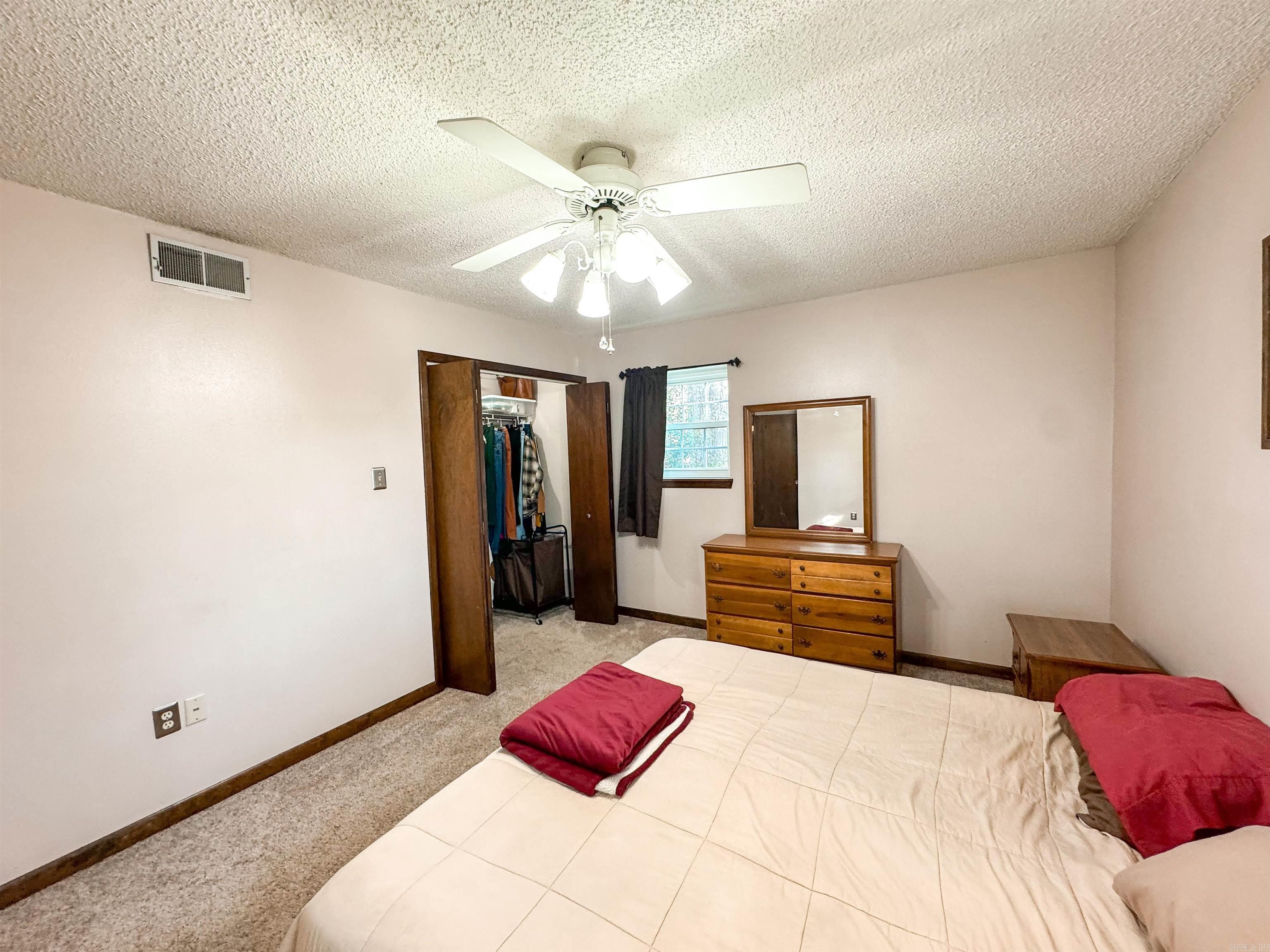 155 N Valley Rd  Searcy, AR