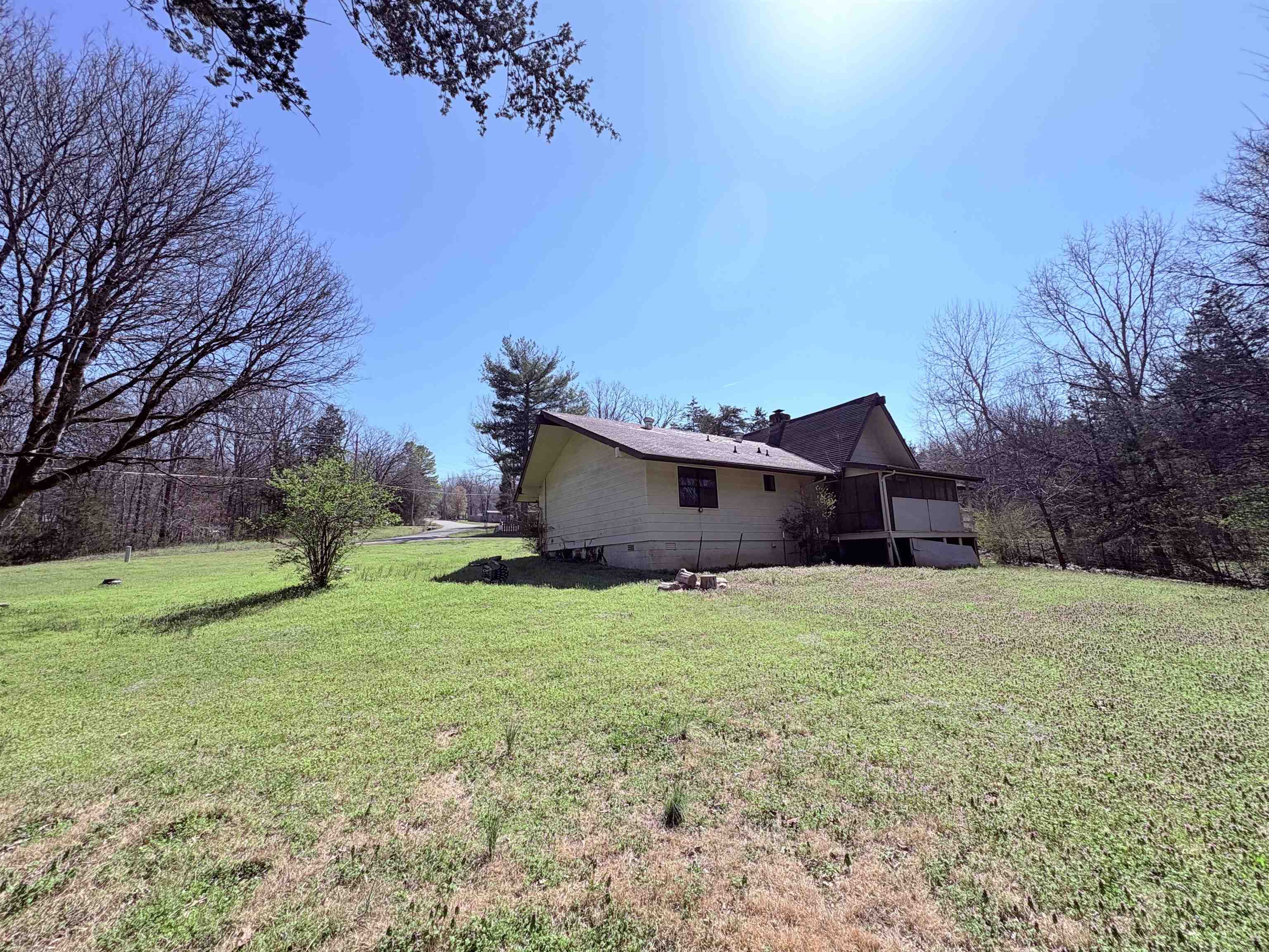 161 Cherokee  Cherokee Village, AR