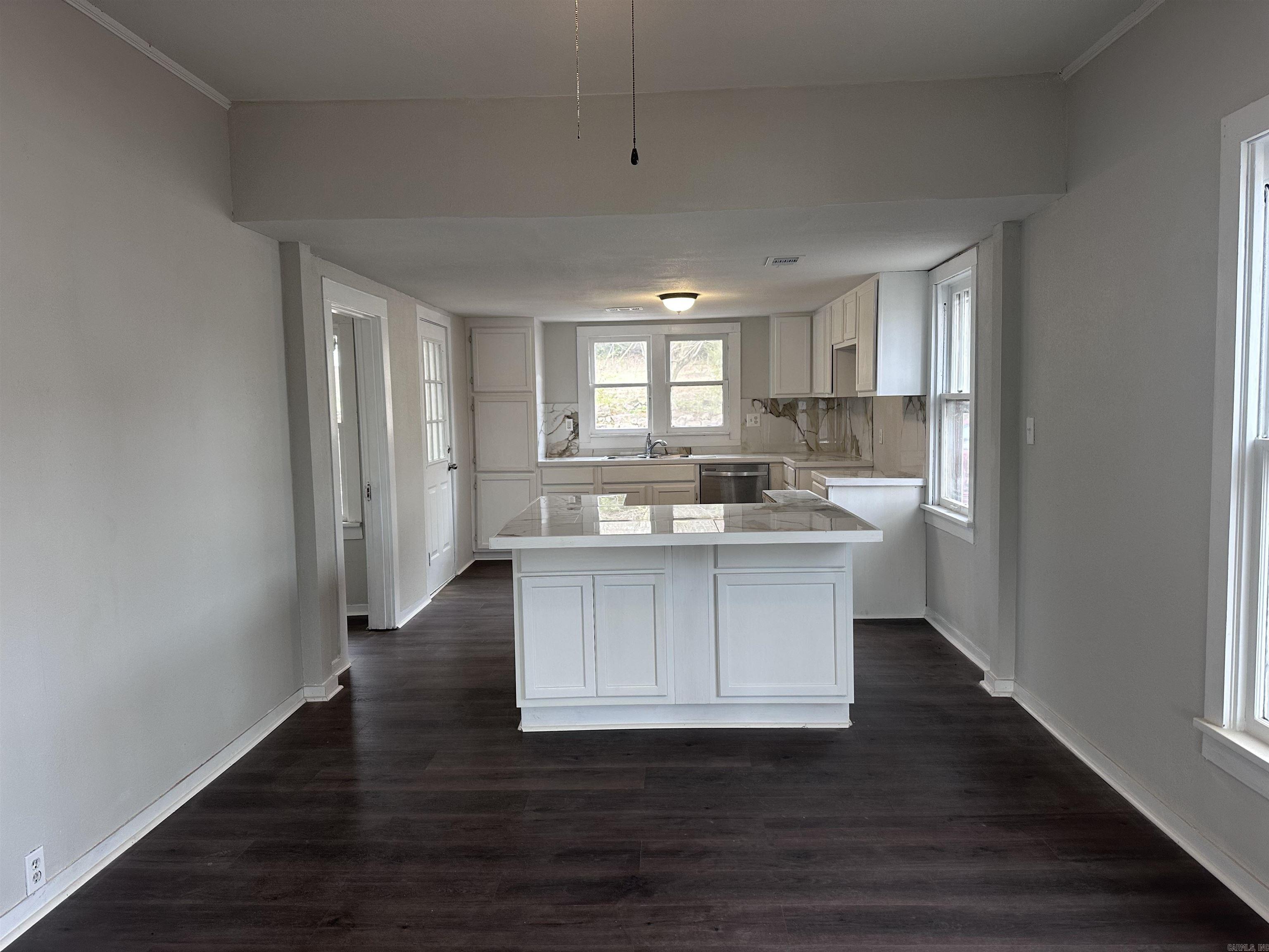 706 W Main  Heber Springs, AR