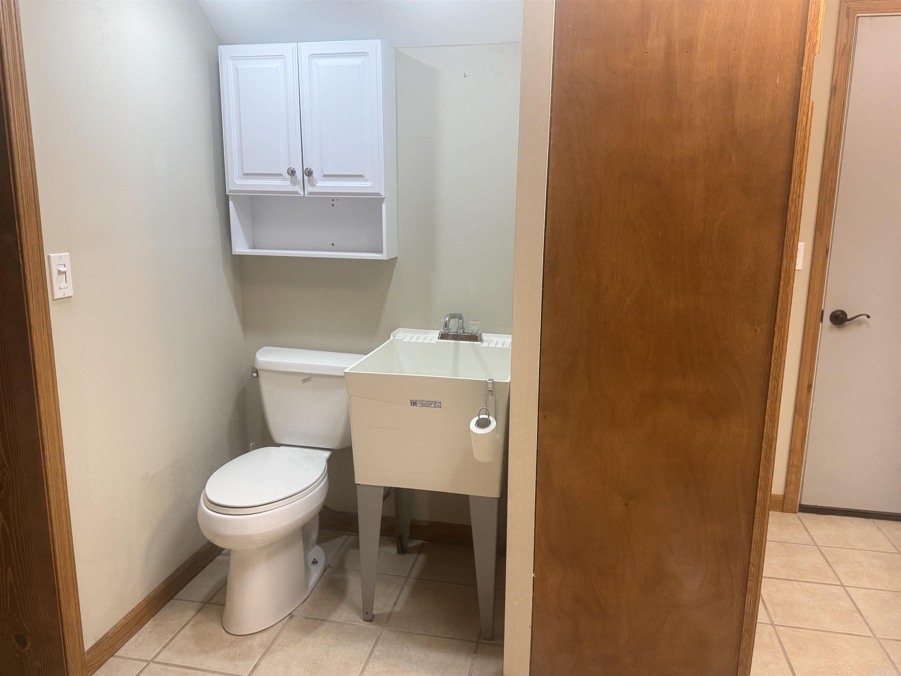 86 Center  Elizabeth, AR