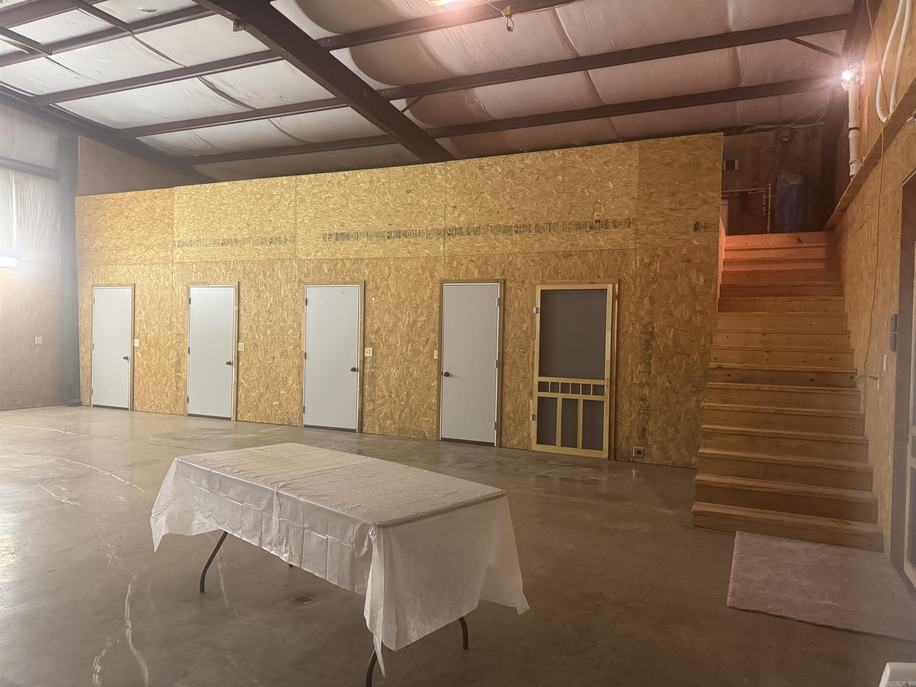 86 Center  Elizabeth, AR