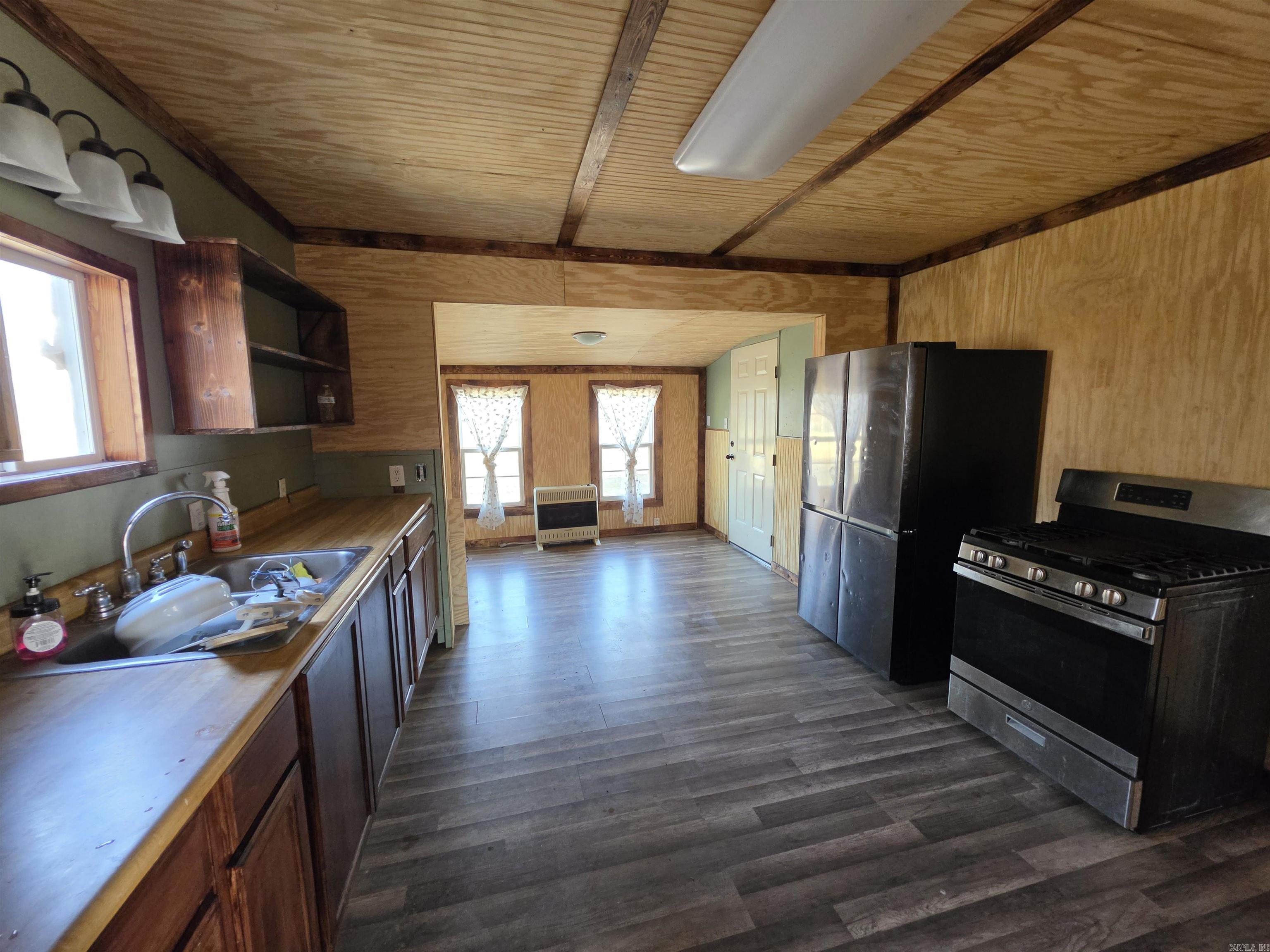 23940 Highway 37 N  Newport, AR