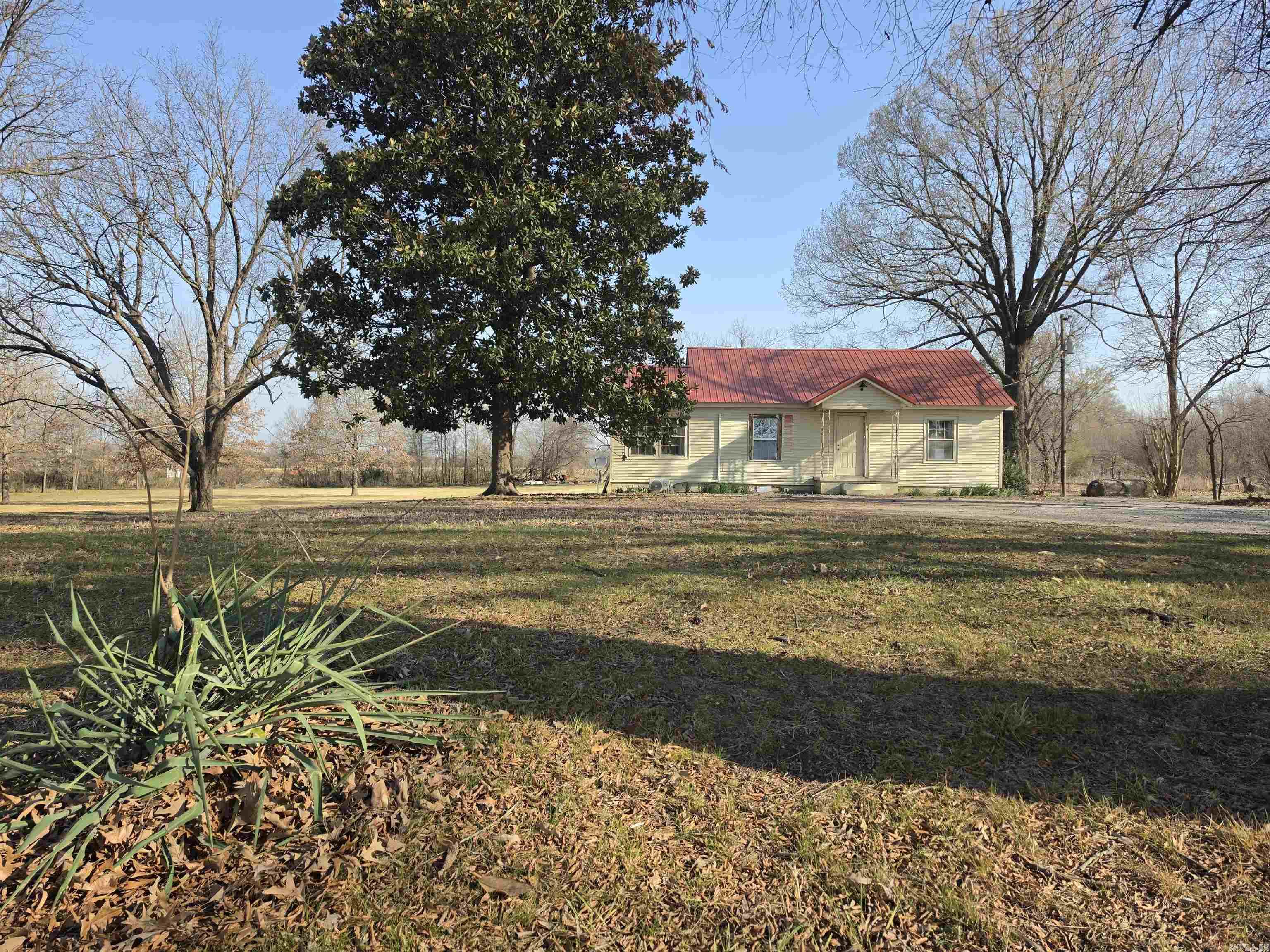 23940 Highway 37 N  Newport, AR