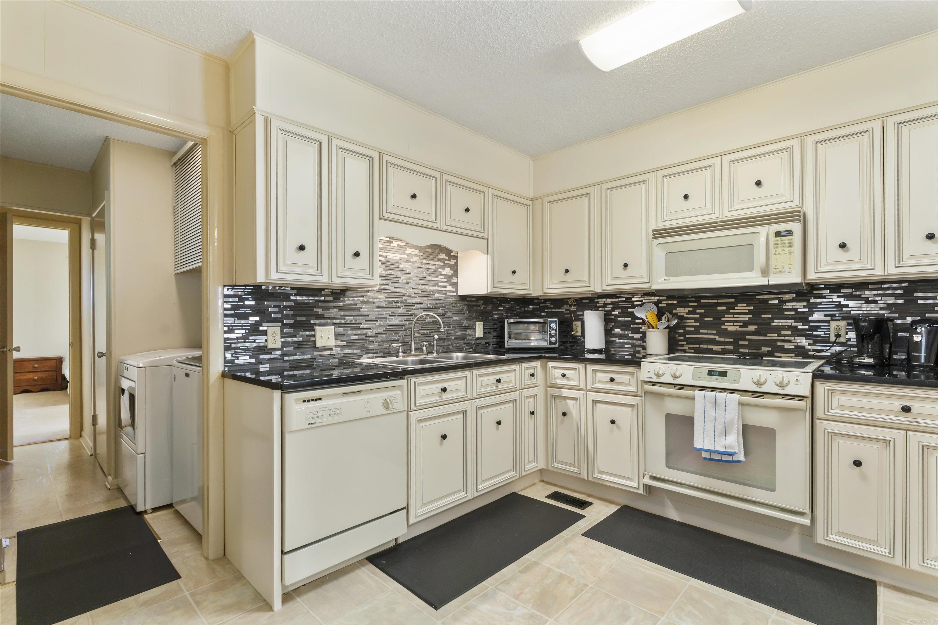 3 Valls  Hot Springs Village, AR