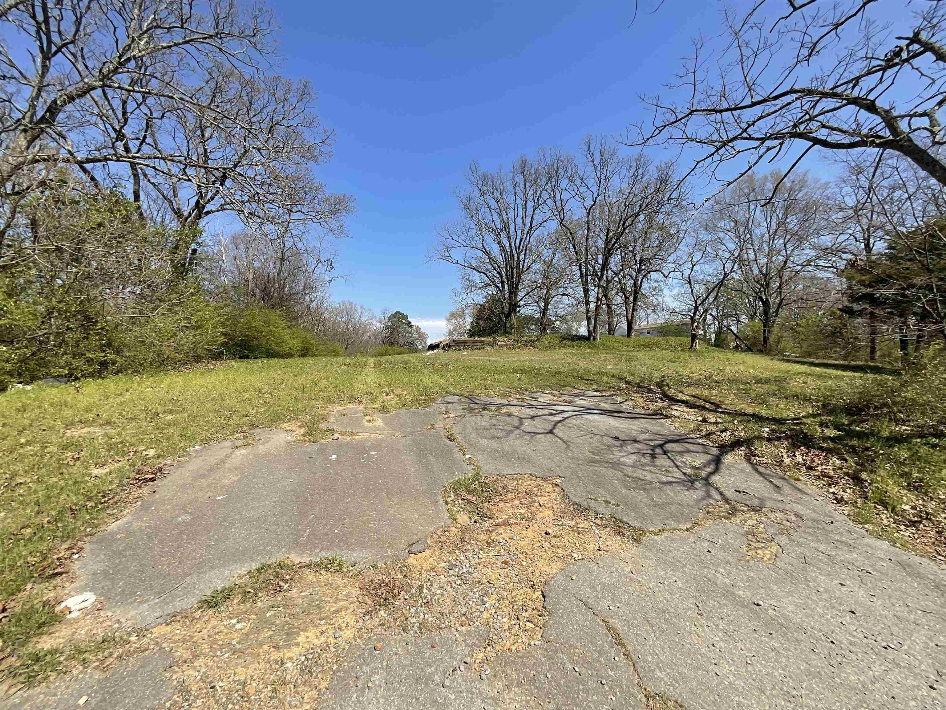 709 W 51st  North Little Rock, AR