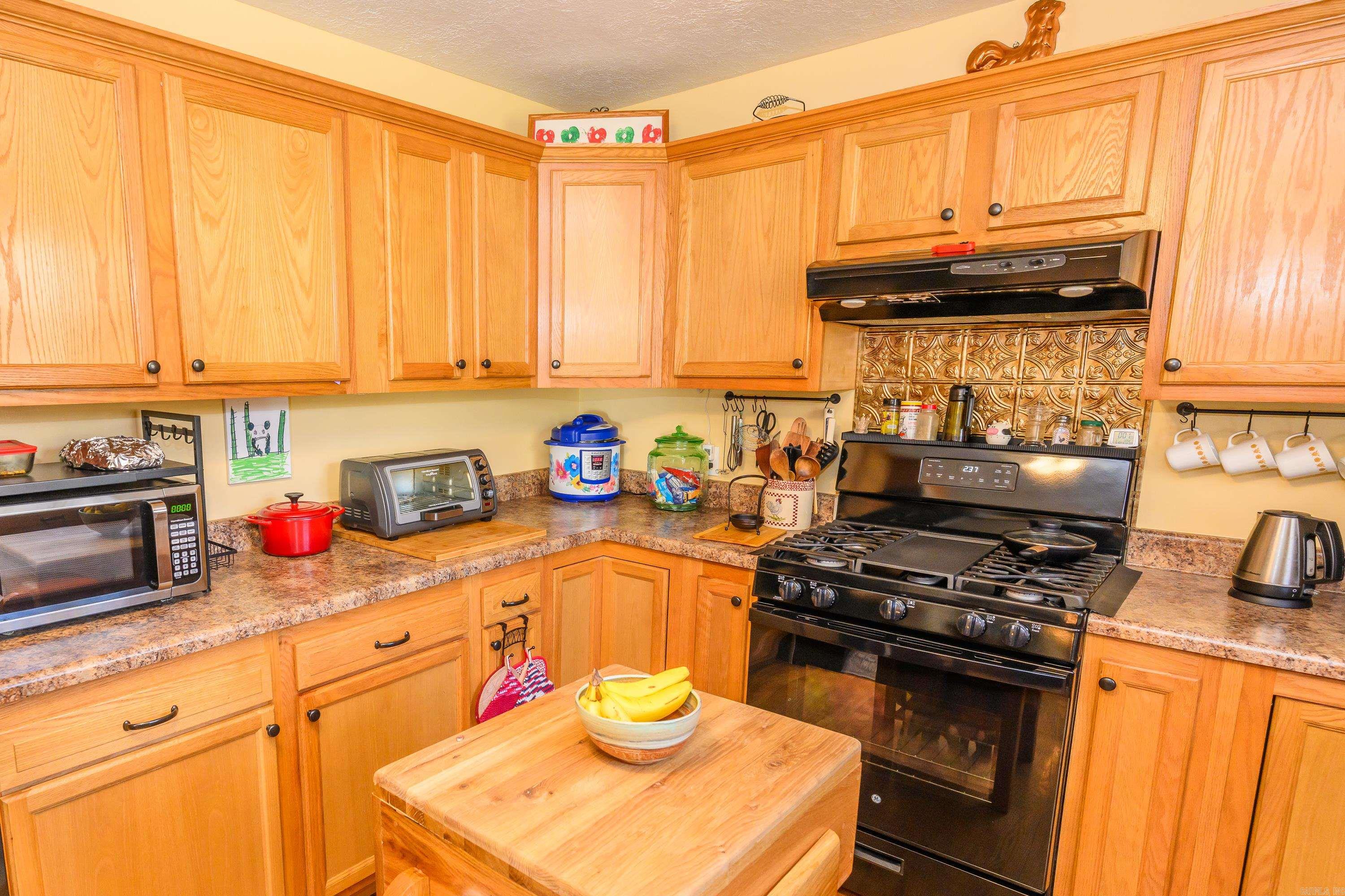 4536 HWY 14 S  Yellville, AR