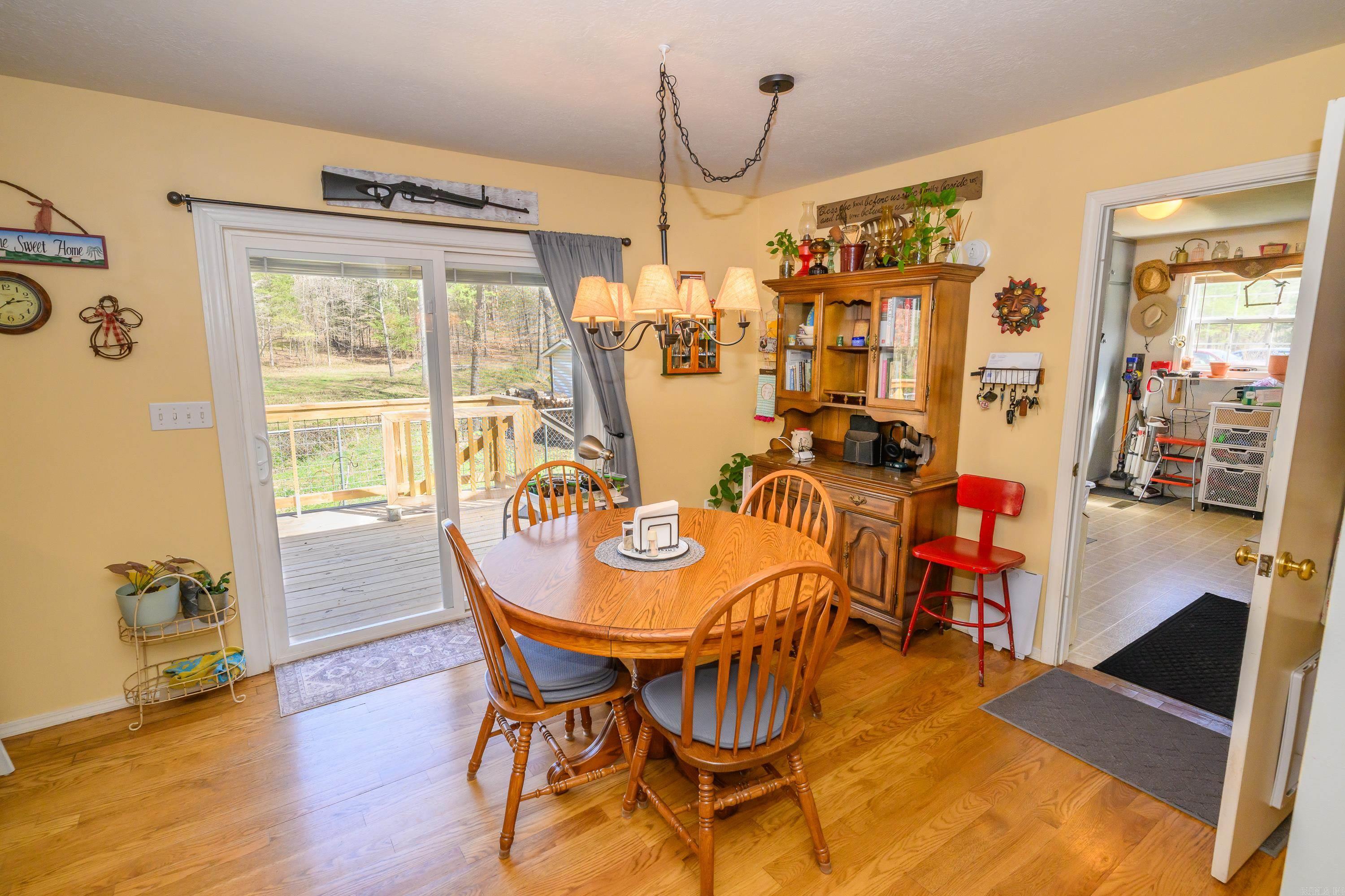 4536 HWY 14 S  Yellville, AR