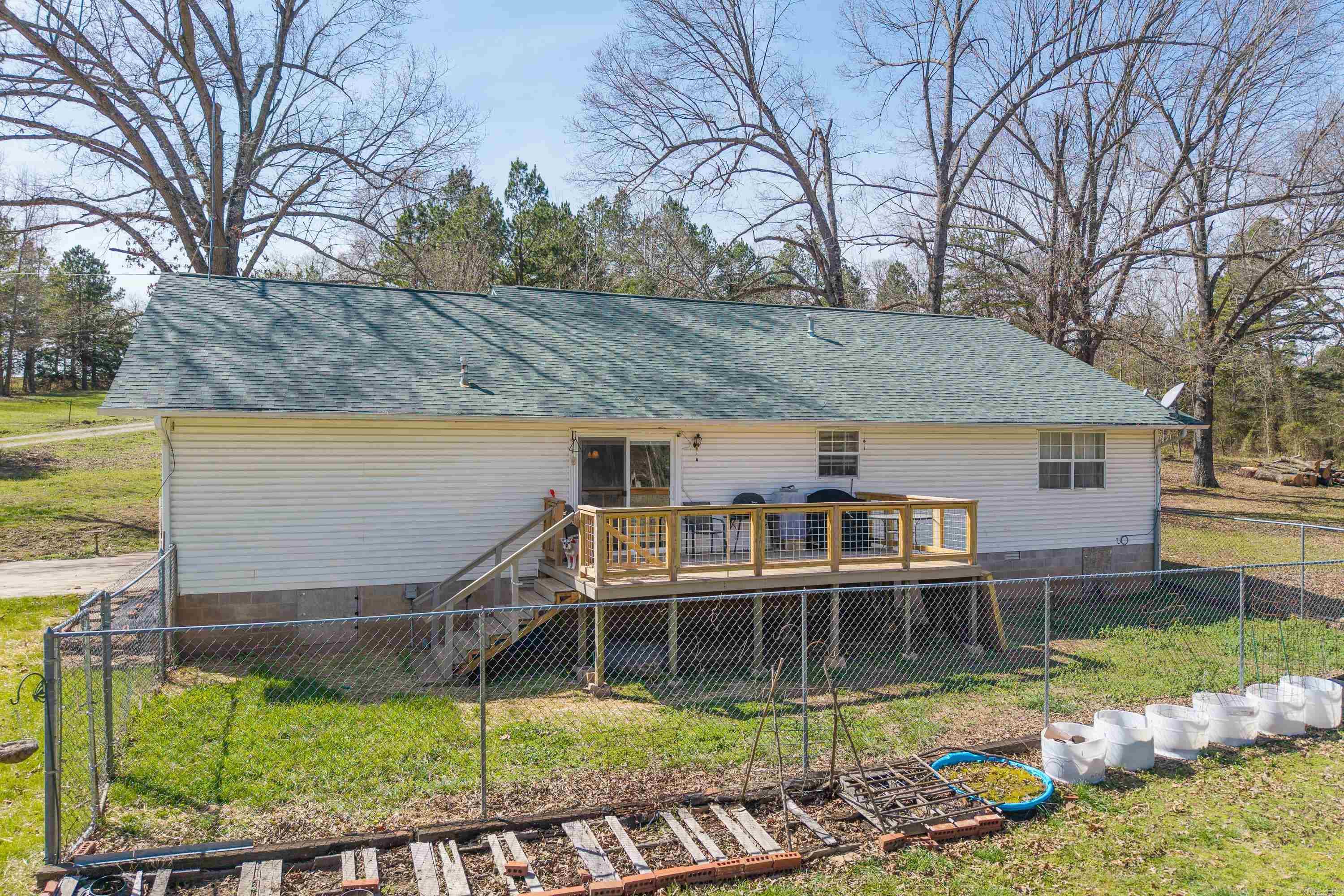 4536 HWY 14 S  Yellville, AR
