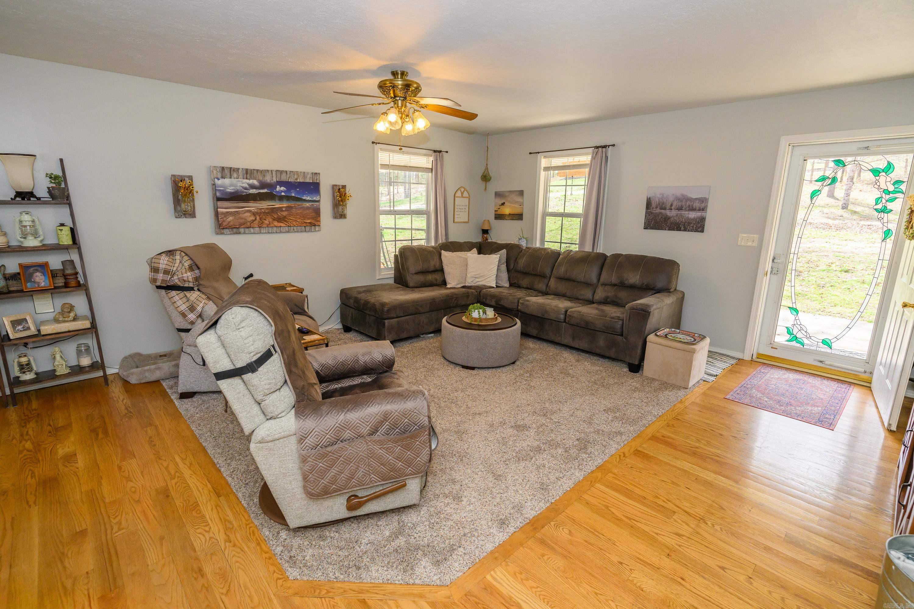 4536 HWY 14 S  Yellville, AR