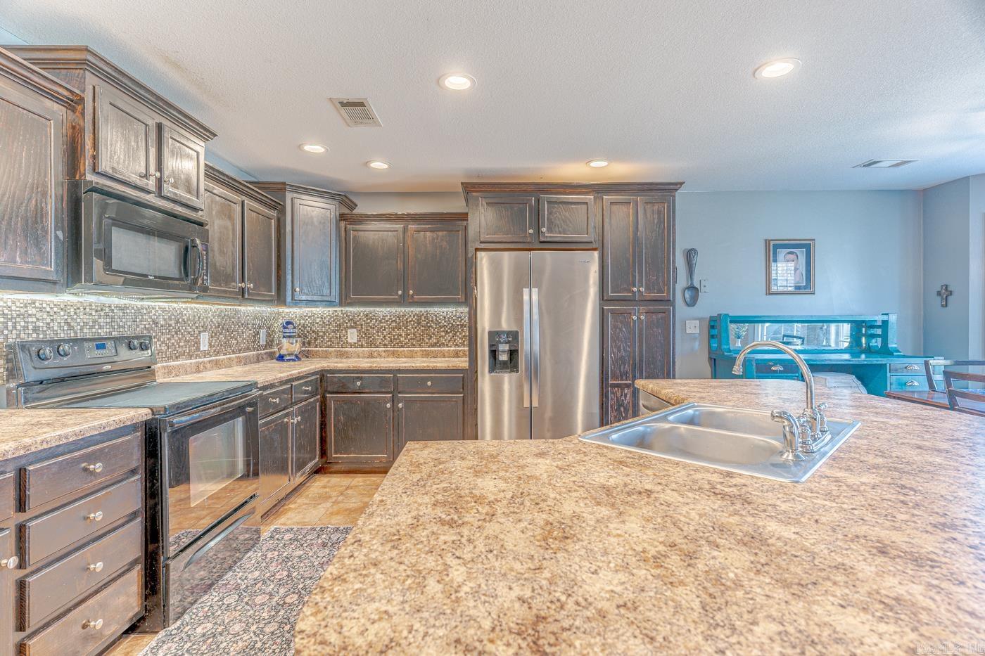 6032 Whitecliff Dr  Jonesboro, AR