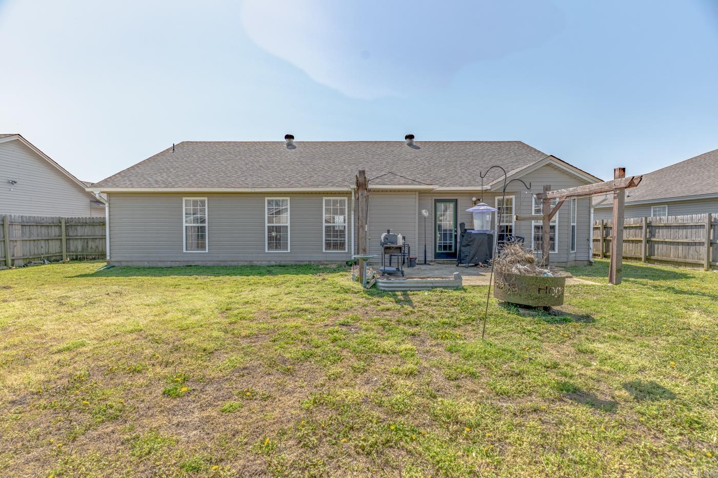 6032 Whitecliff Dr  Jonesboro, AR