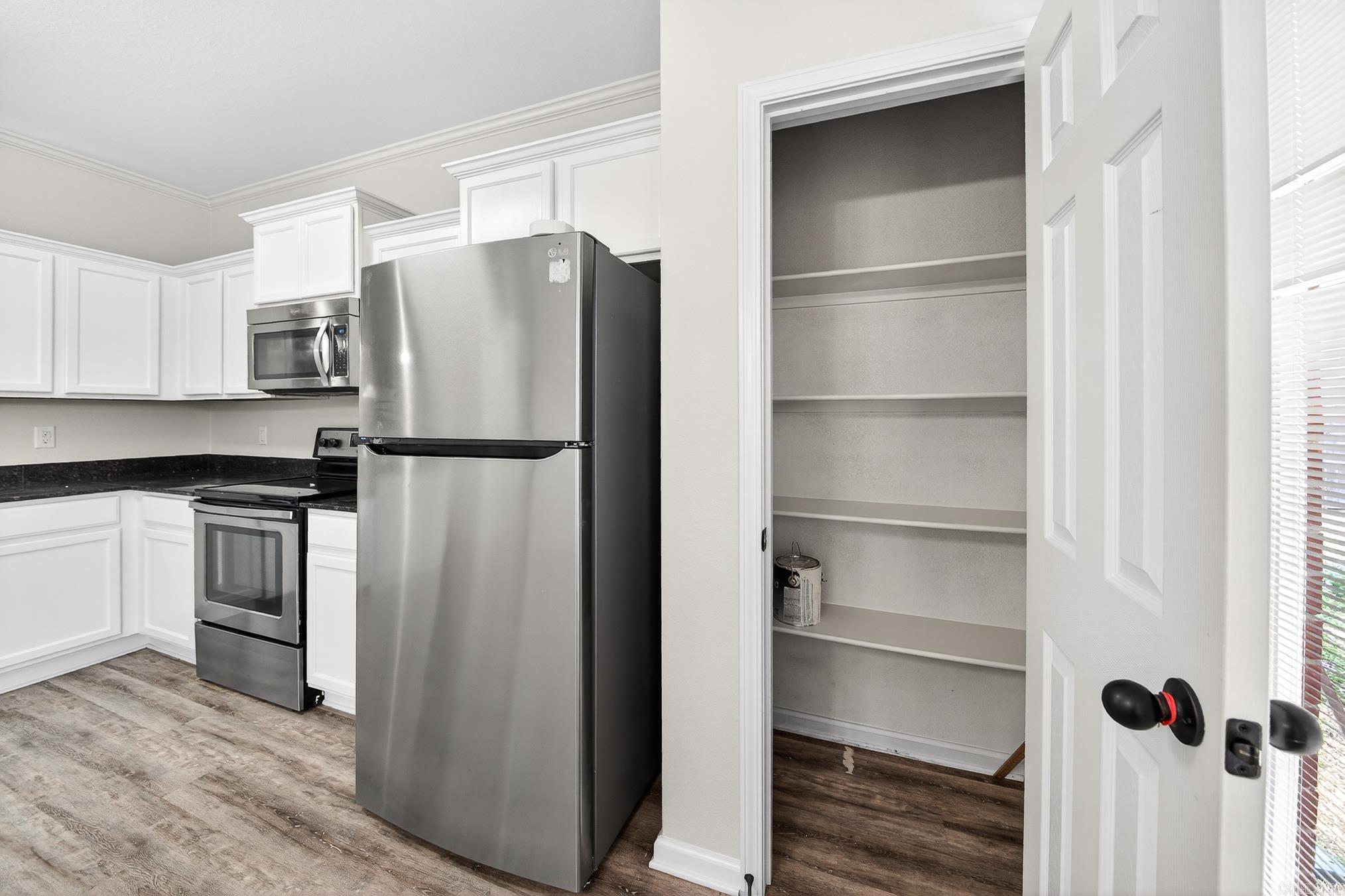 72 Earnhardt  Cabot, AR