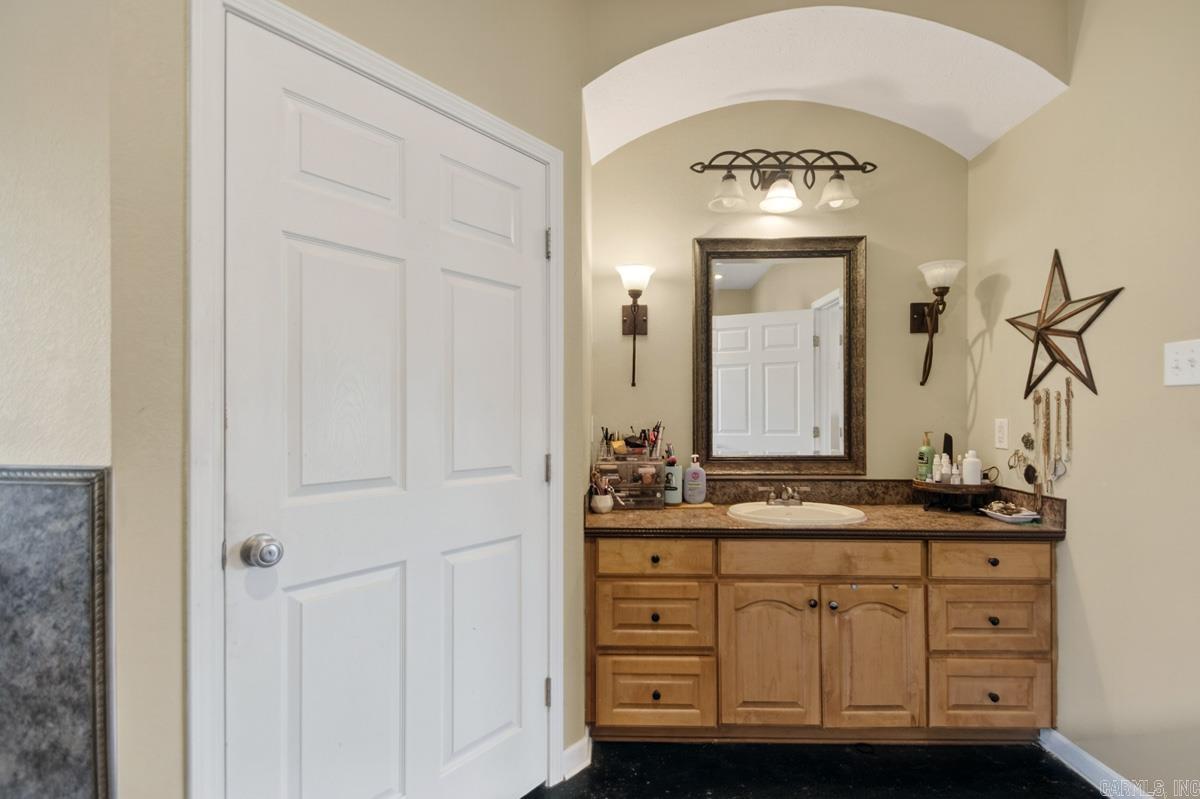 850 Sandy Ford  El Paso, AR