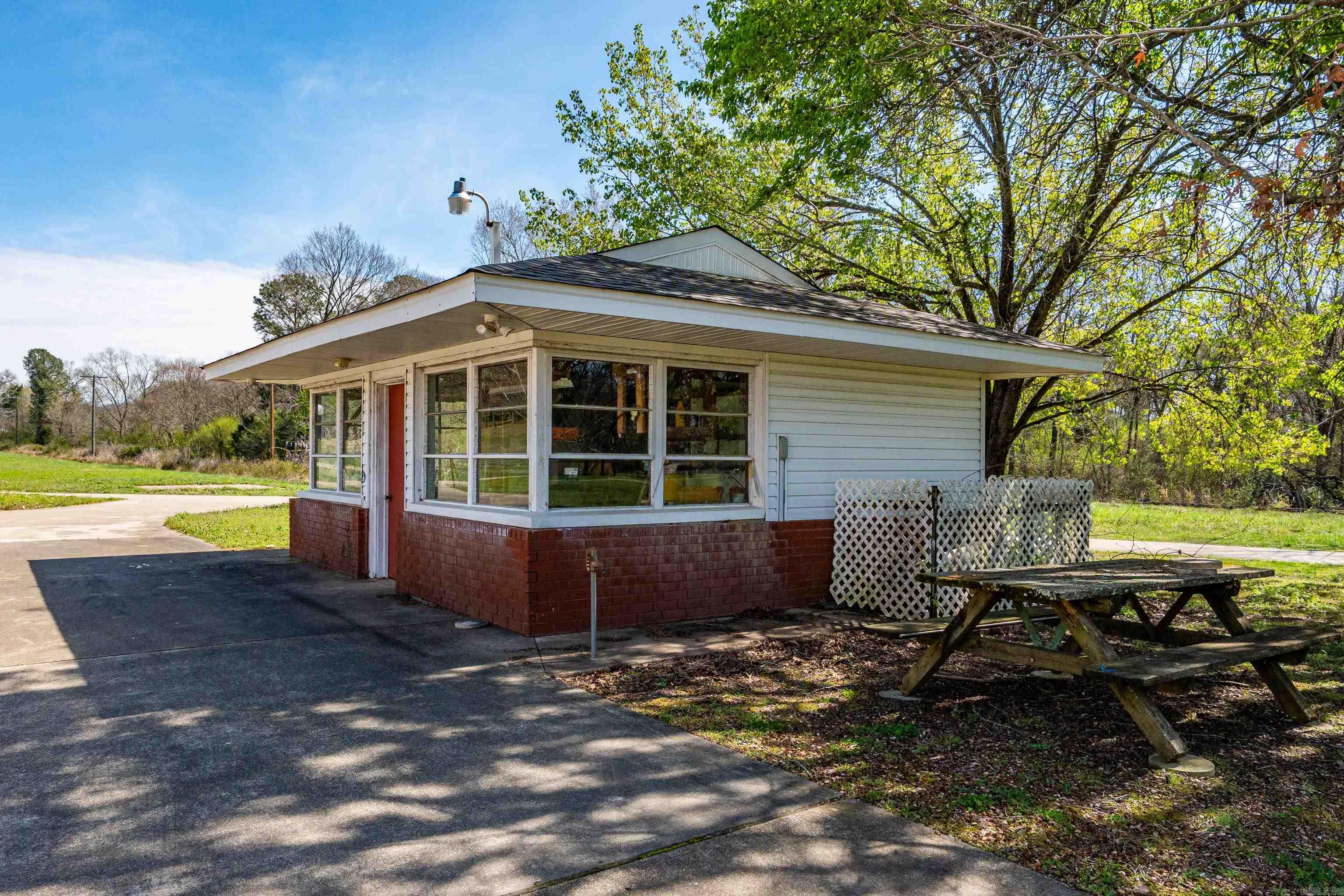 201 Green Willow  Hot Springs, AR