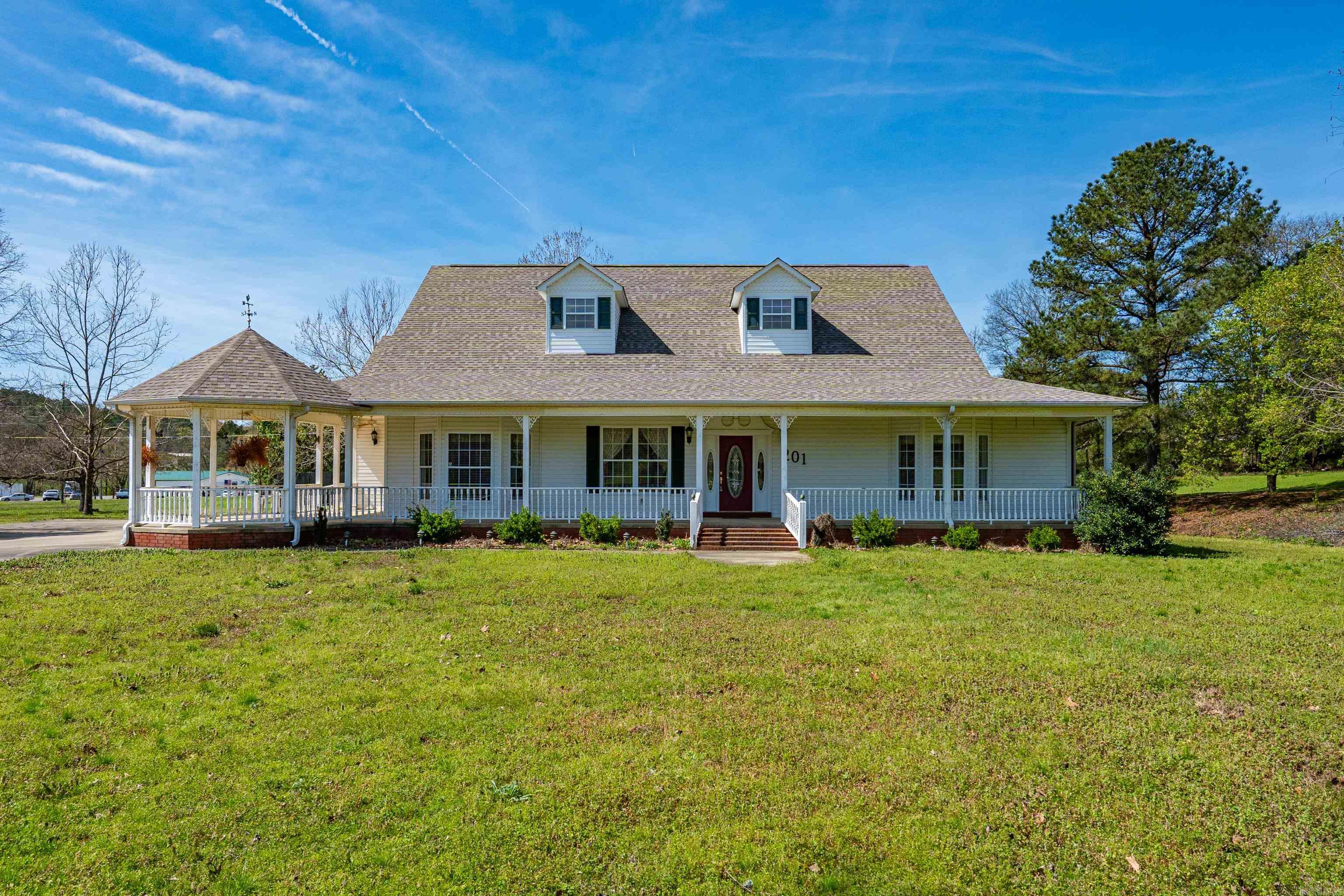 201 Green Willow  Hot Springs, AR