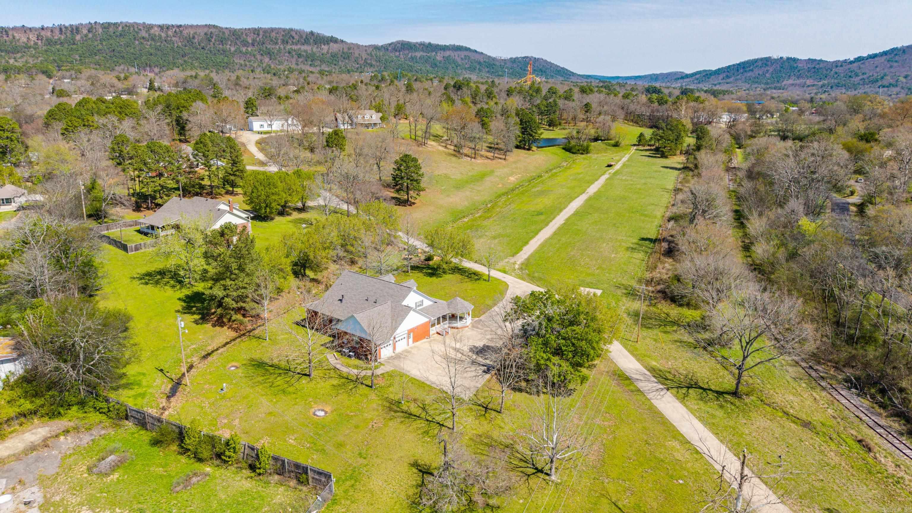 201 Green Willow  Hot Springs, AR