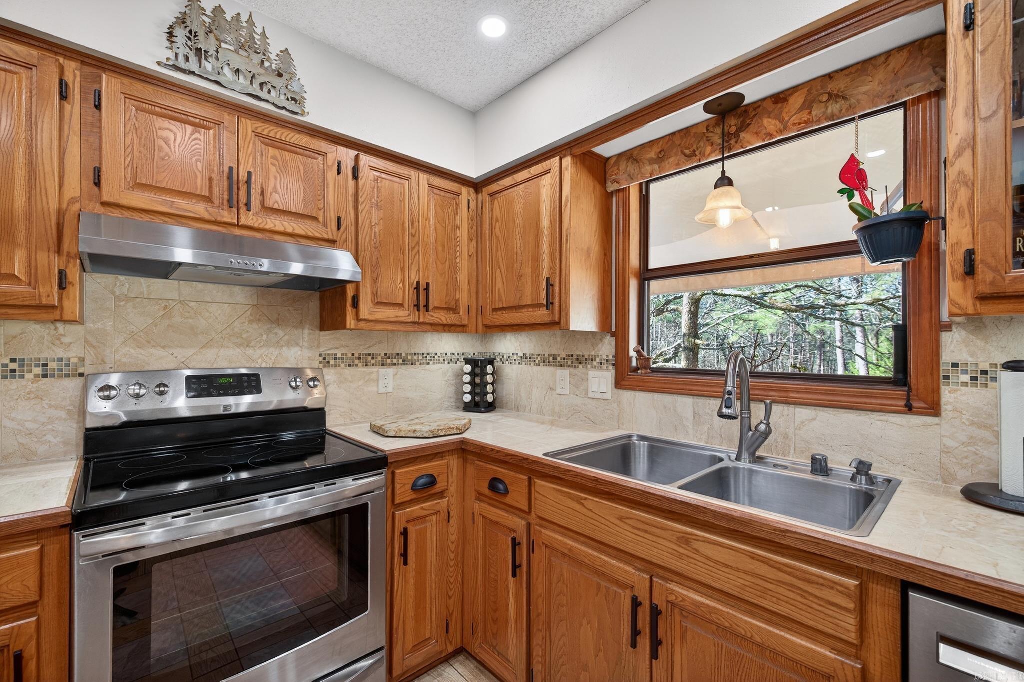 8 Idoneo Lane  Hot Springs Village, AR