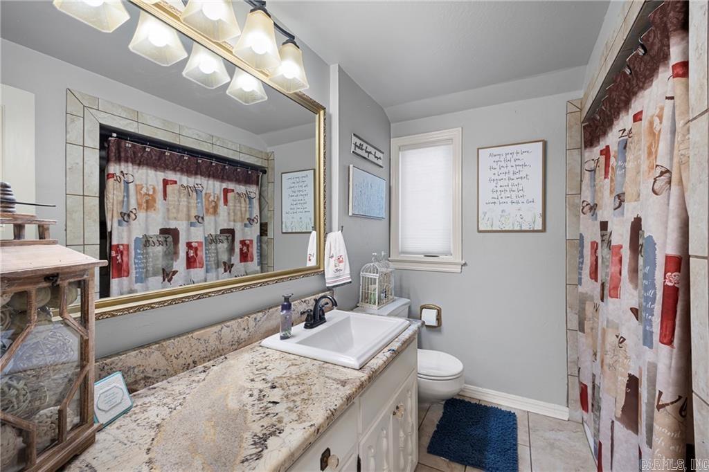 210 Hilltop  Russellville, AR