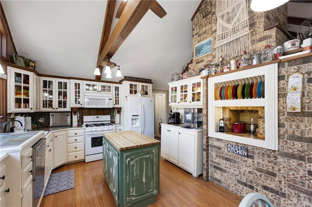 210 Hilltop  Russellville, AR