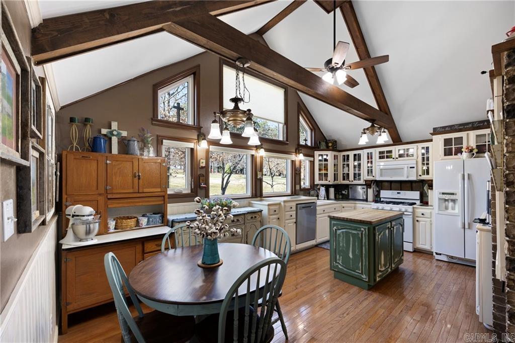 210 Hilltop  Russellville, AR