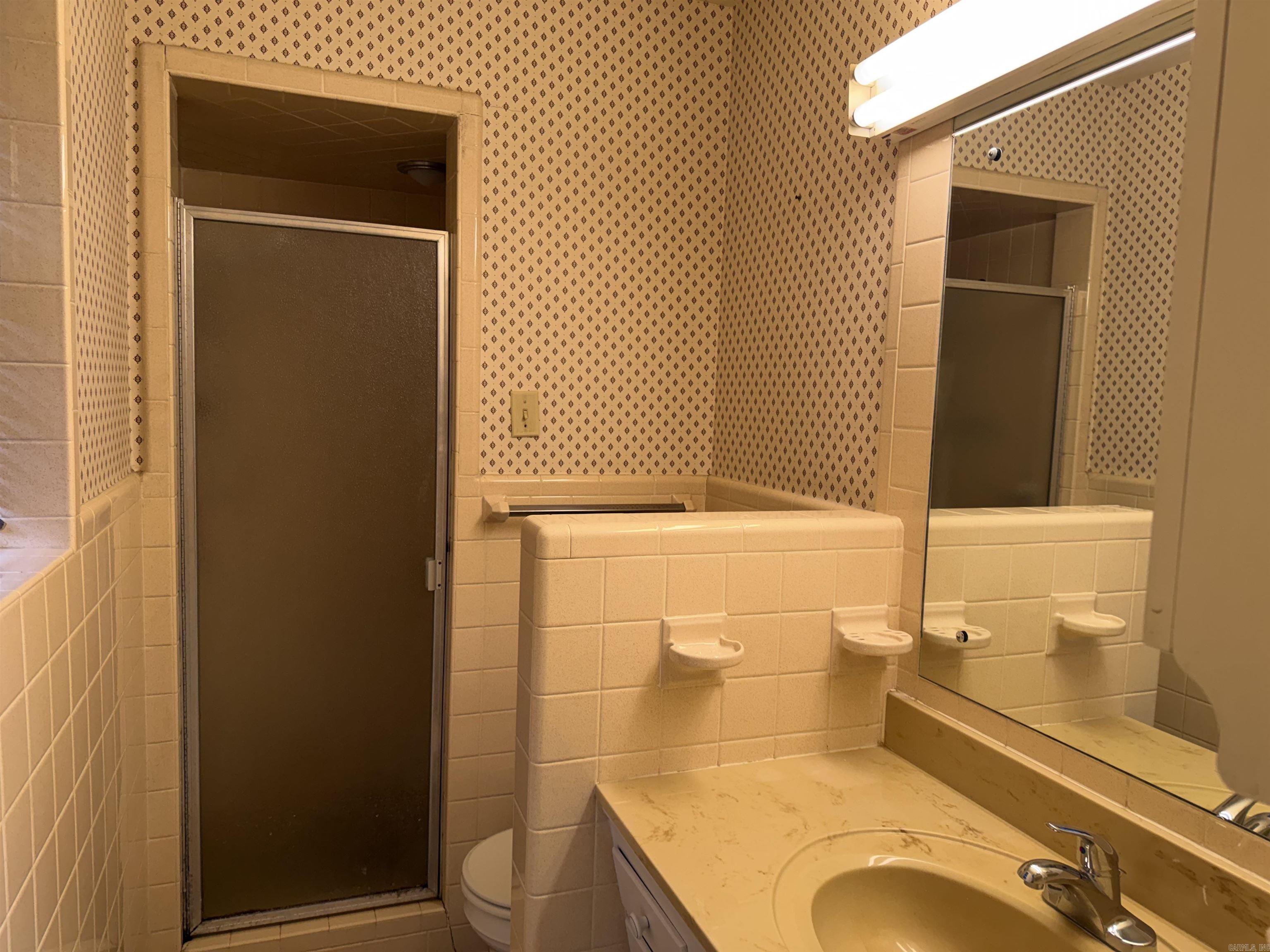 1806 W Arch  Searcy, AR