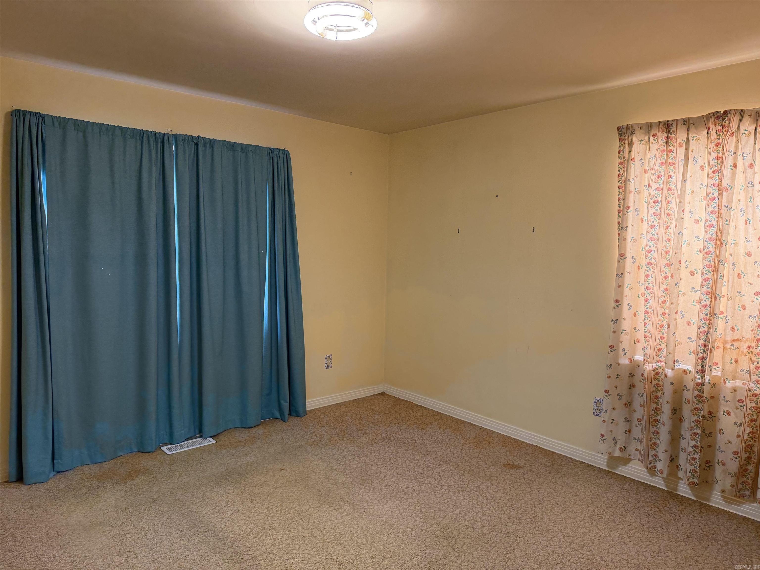 1806 W Arch  Searcy, AR