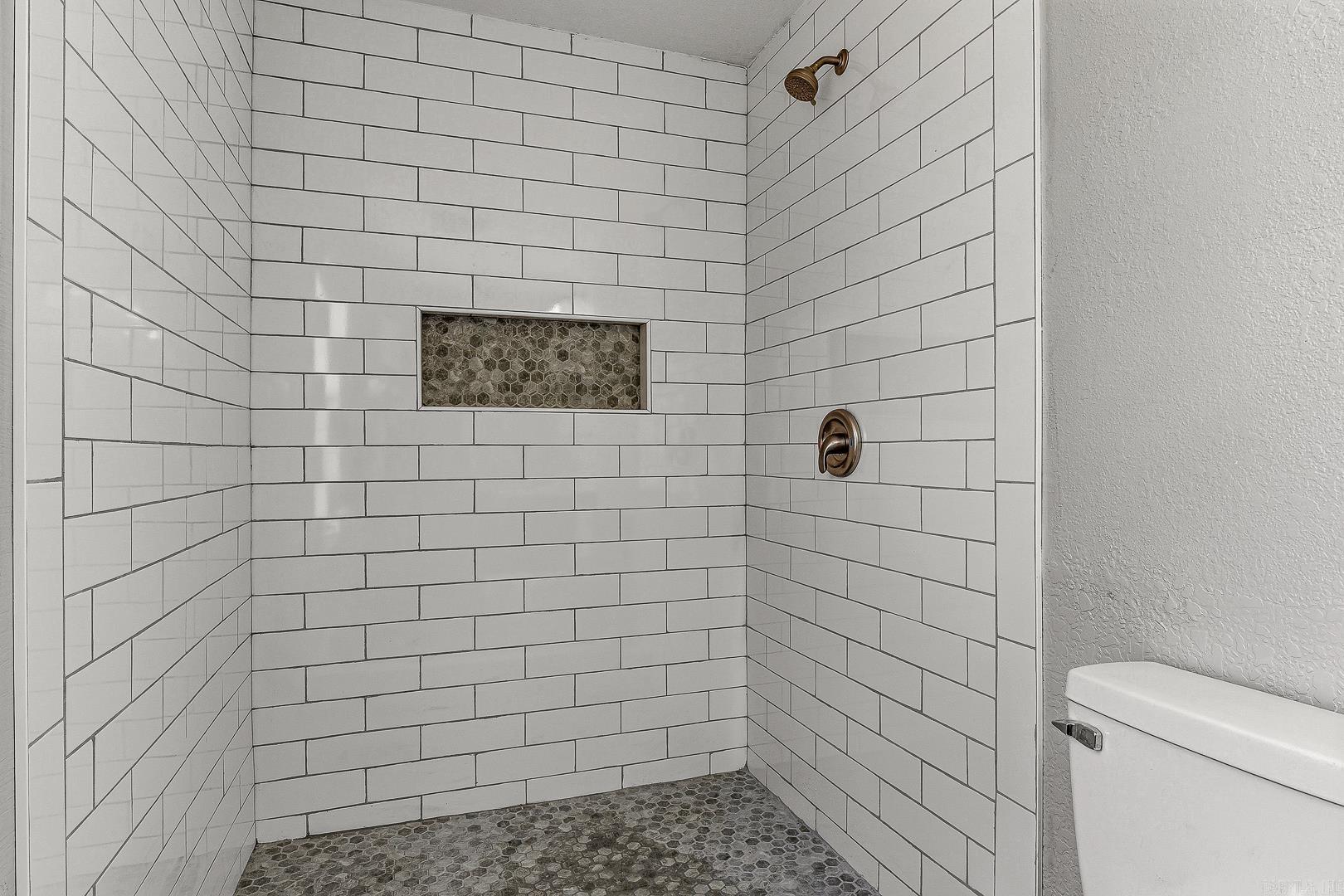 1006 Roselee  Paragould, AR