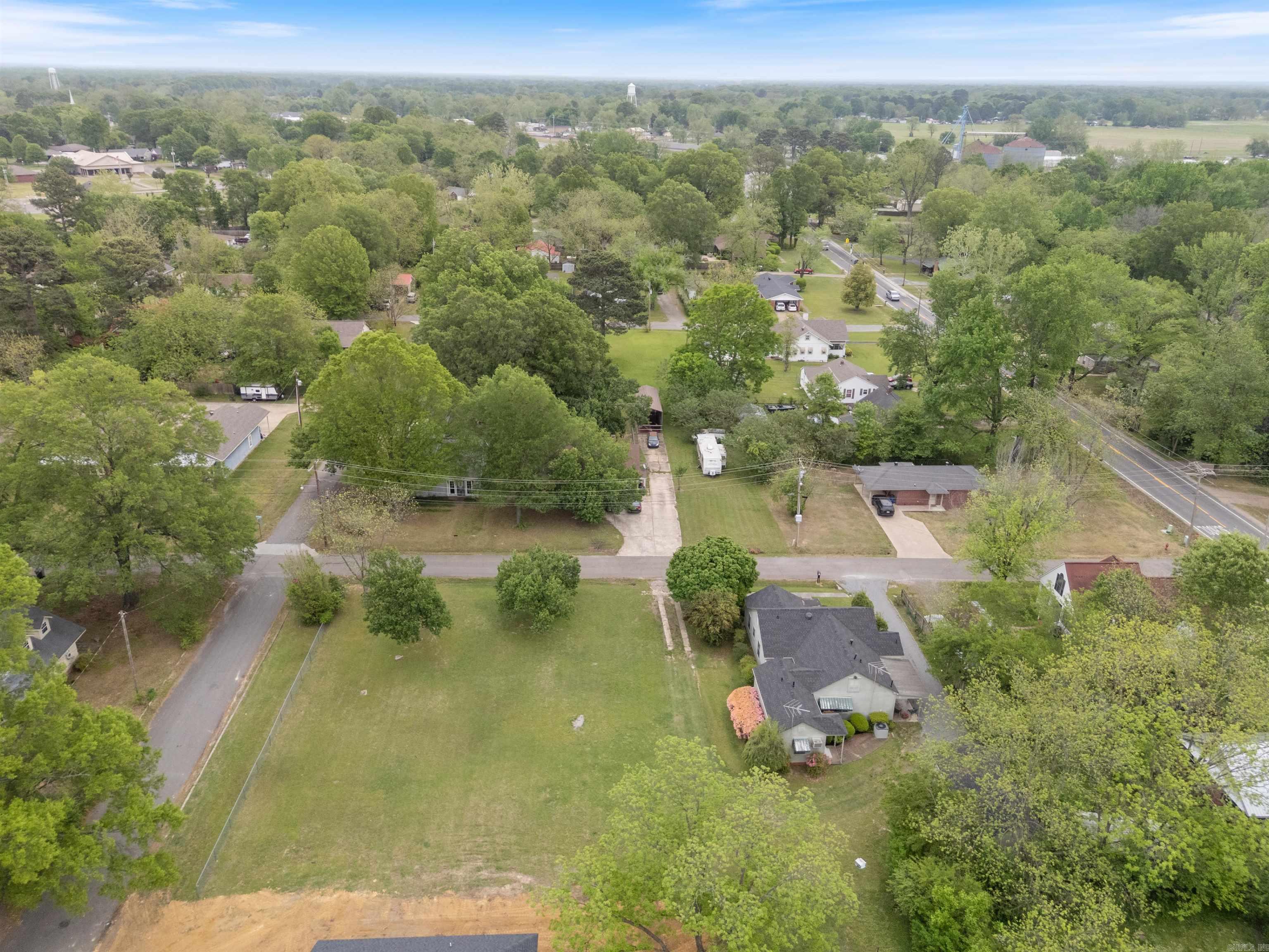 107/109 N Holly St.  Beebe, AR