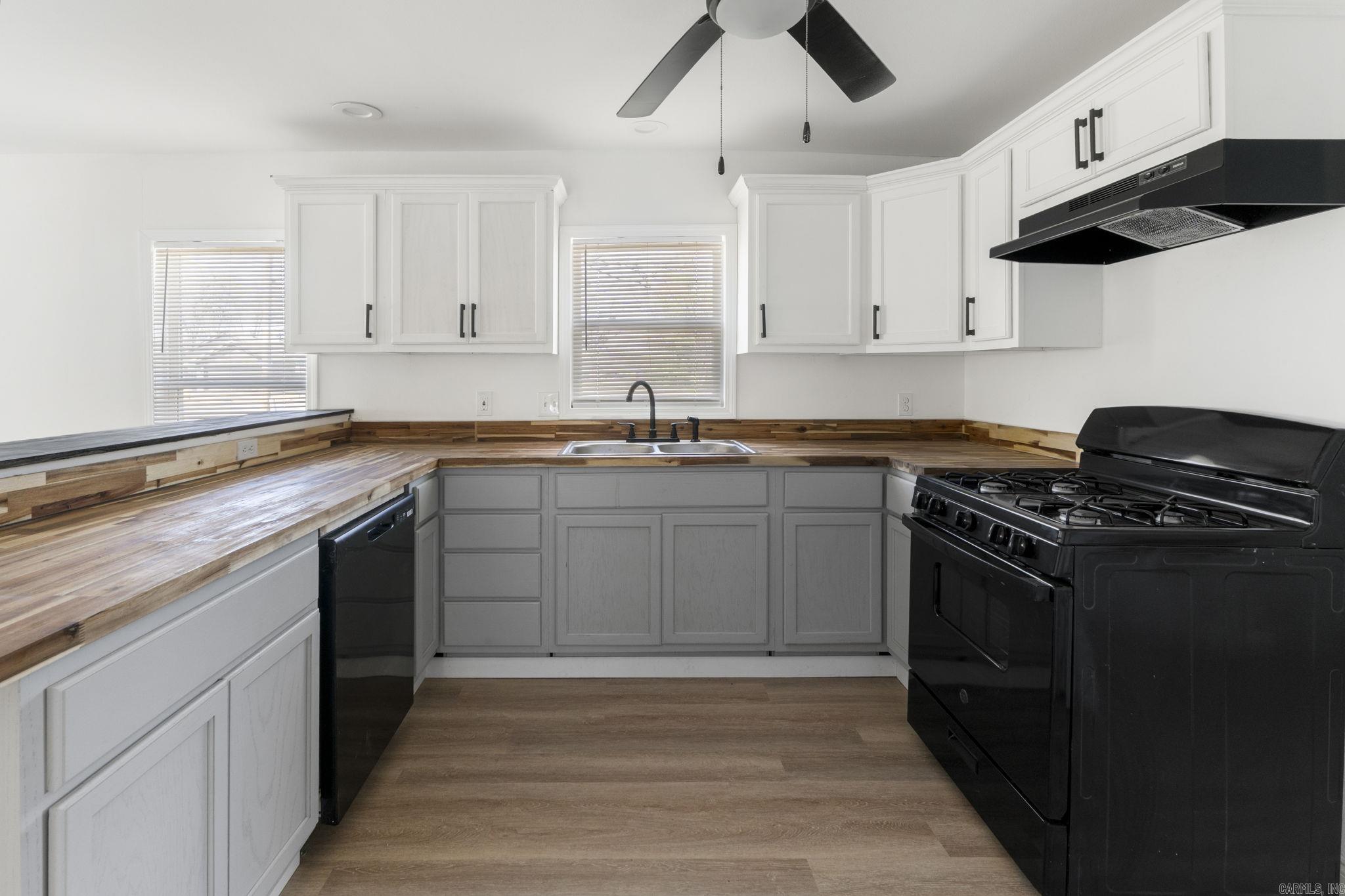 1414 Vine  North Little Rock, AR