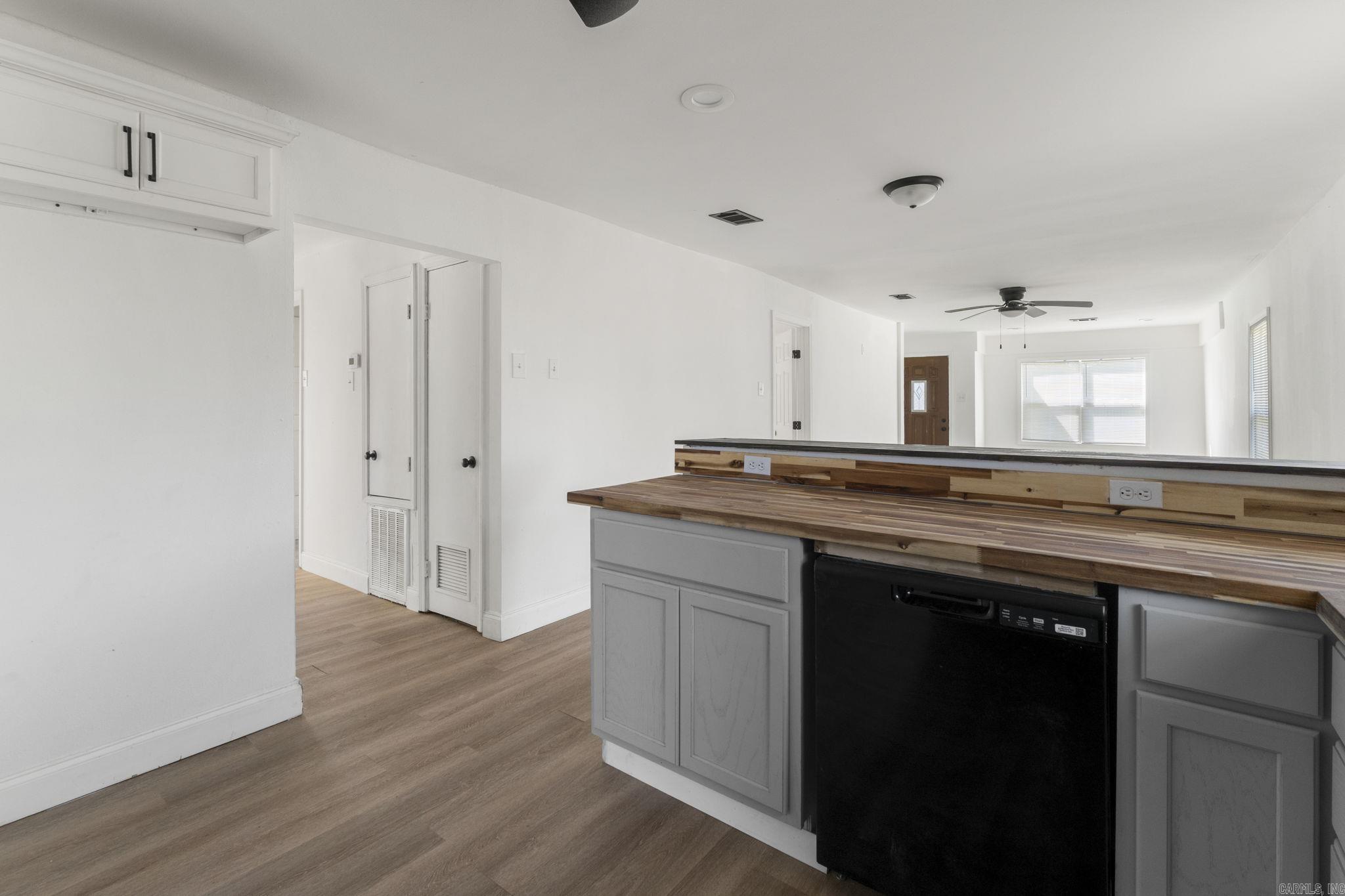 1414 Vine  North Little Rock, AR