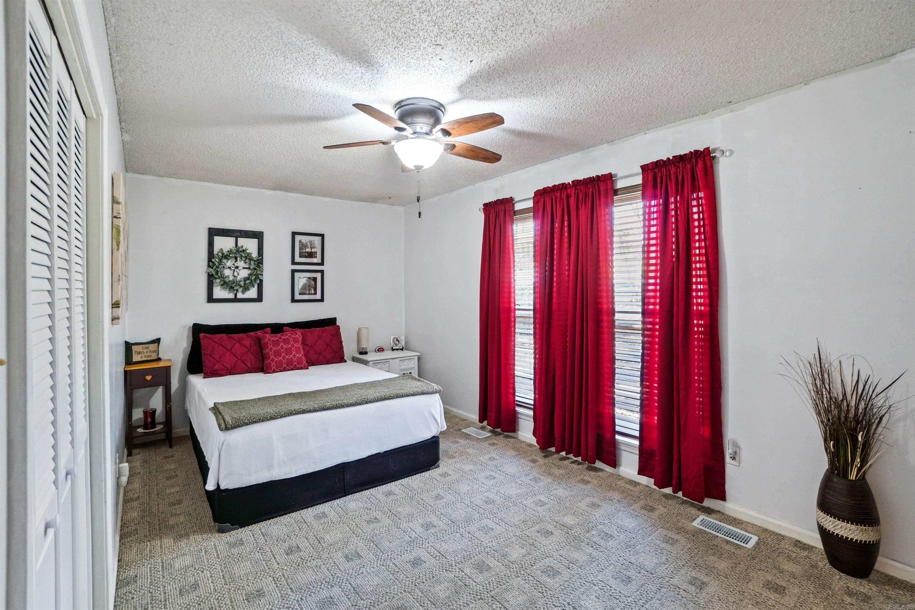 168 Dunn Hollow  Fairfield Bay, AR