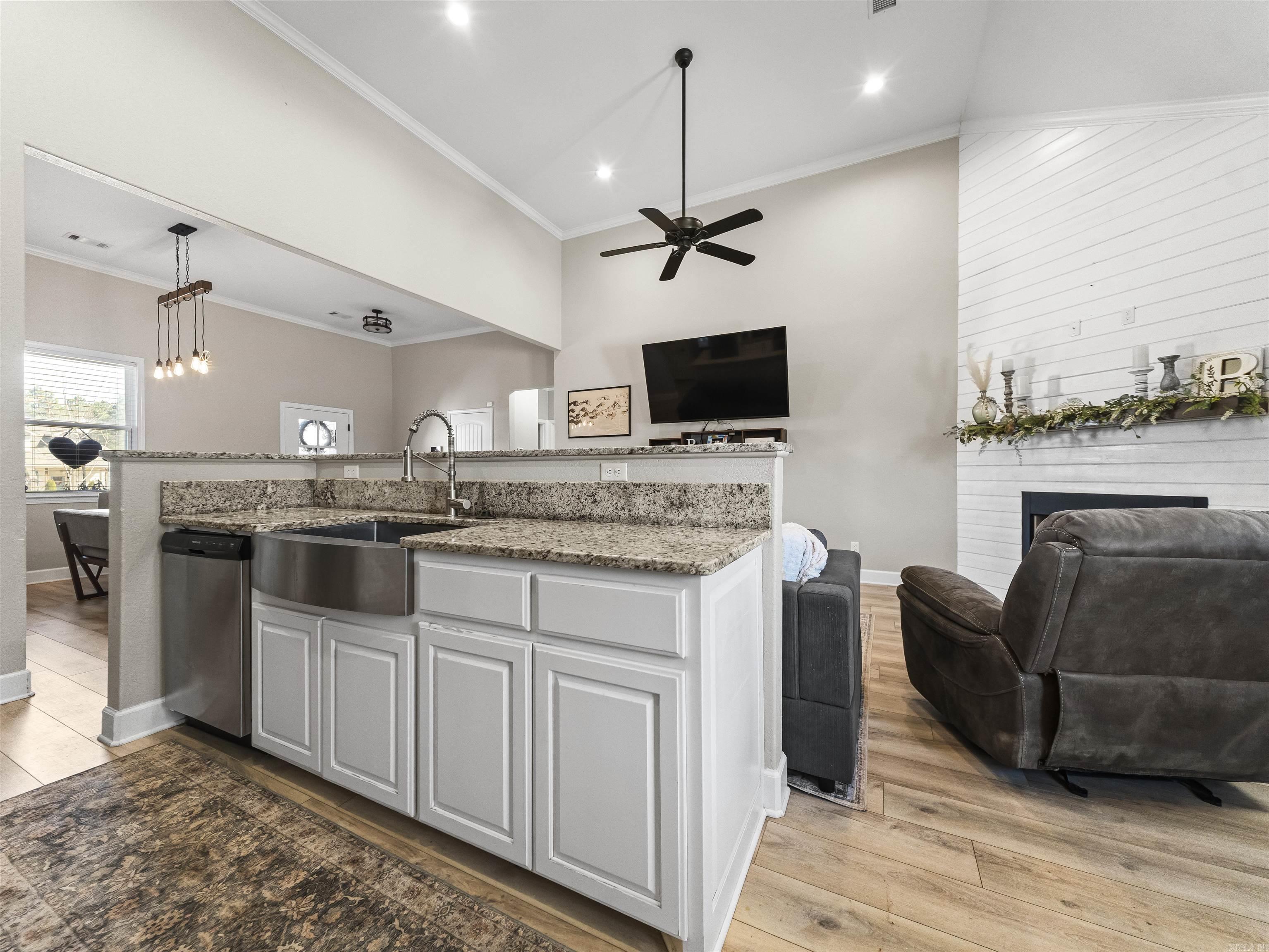 226 Windcrest  Hot Springs, AR