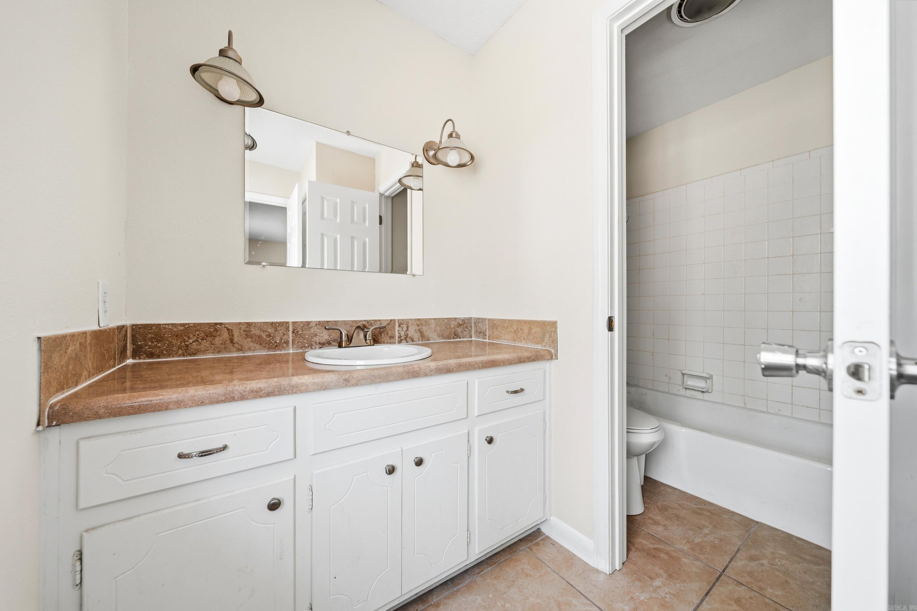 15 Autumn Hills  Mount Ida, AR