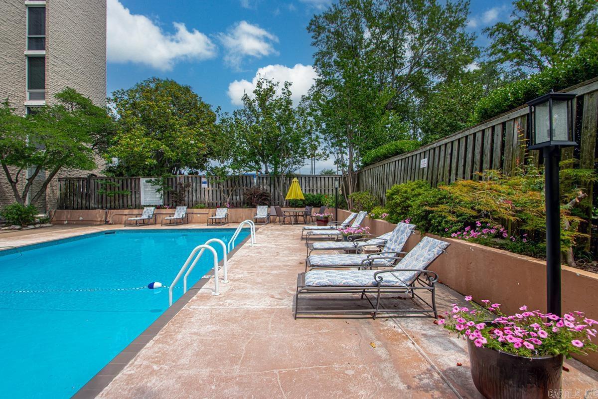 700 E 9th unit 7M  Little Rock, AR