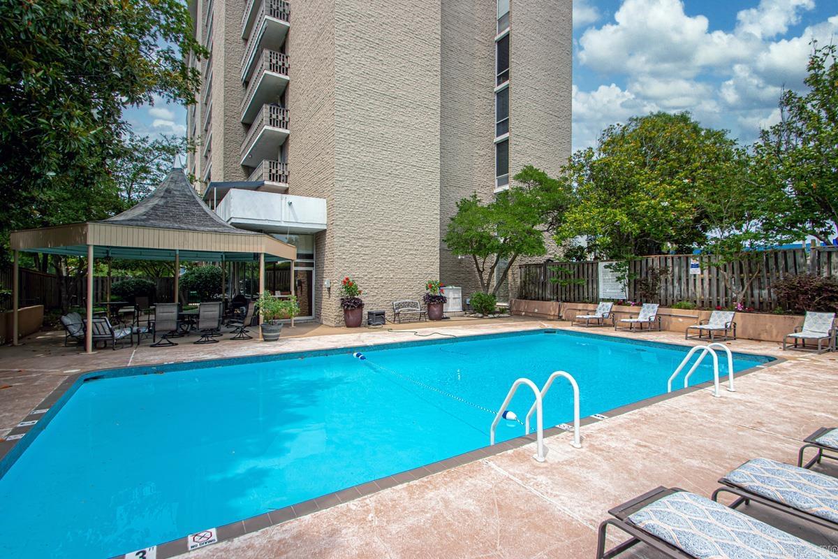 700 E 9th unit 7M  Little Rock, AR