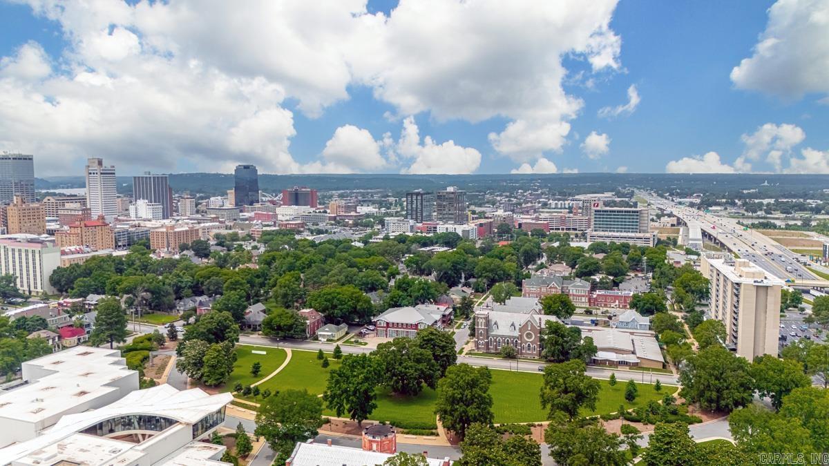 700 E 9th unit 7M  Little Rock, AR