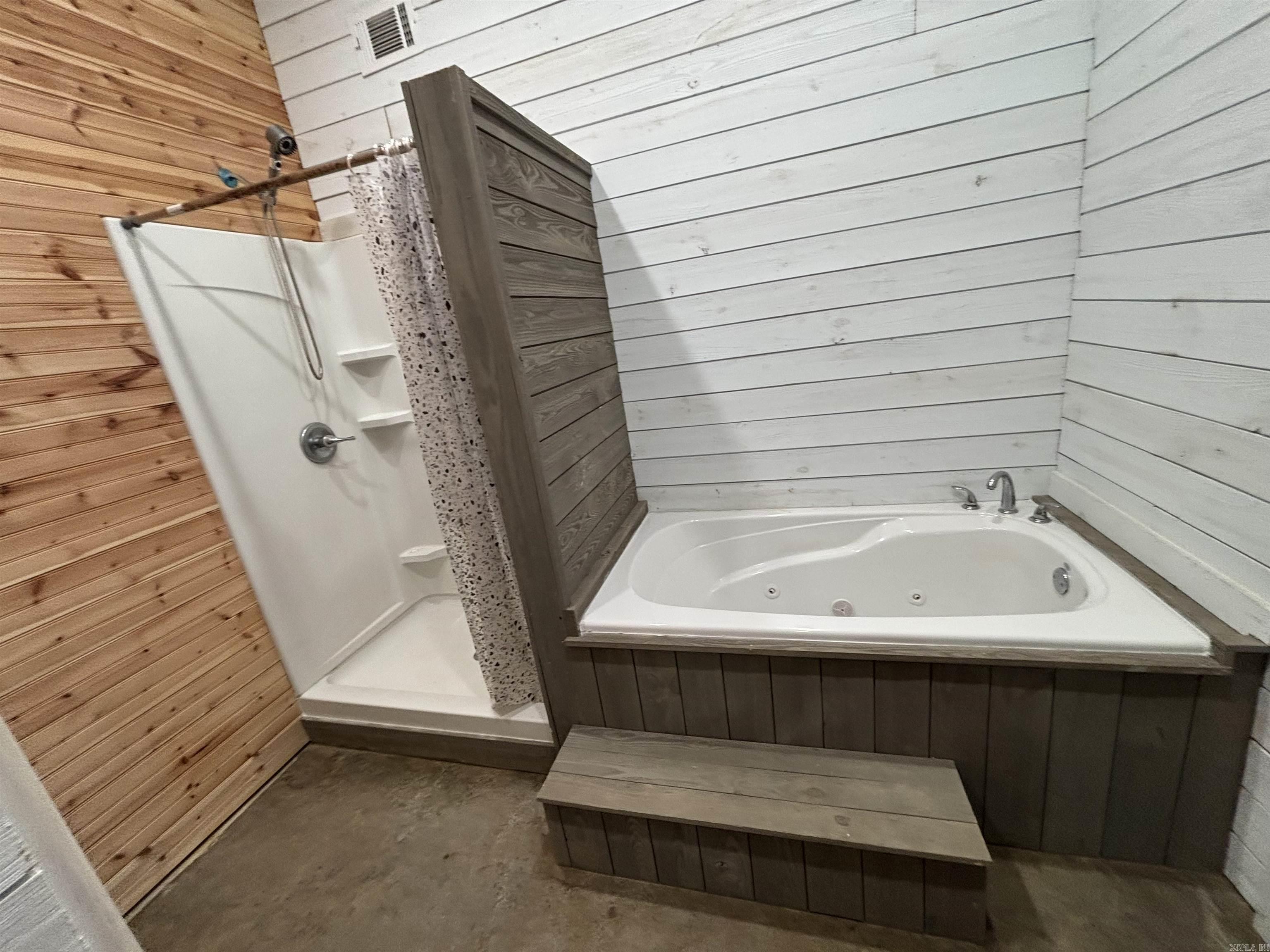 693 Little Blakely Creek  Jessieville, AR